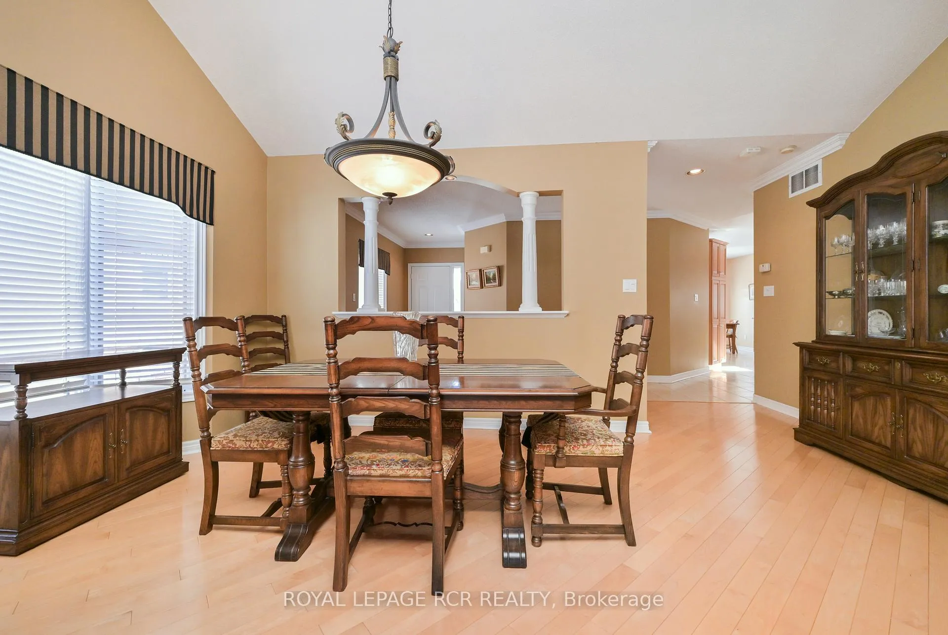 Photo 11 of 38 Bella Vista Trail, New Tecumseth, Alliston — HOMEH