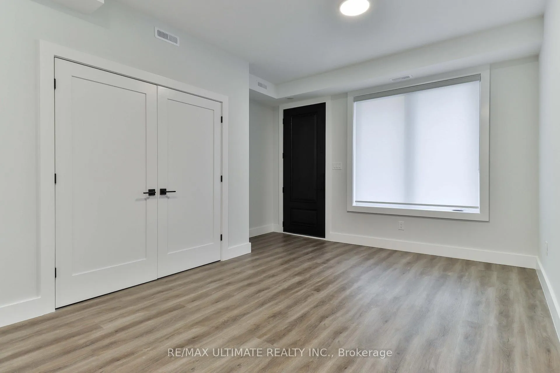 Photo 7 of Unit Main Floor, 6 Chudleigh Road, Toronto, Caledonia-Fairbank — HOMEH