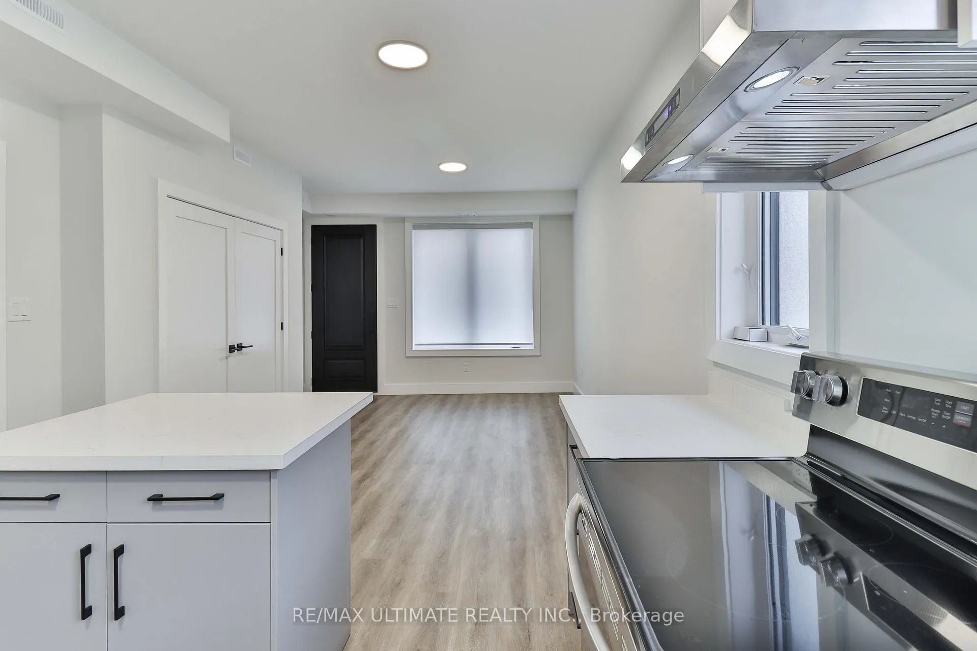 Photo 11 of Unit Main Floor, 6 Chudleigh Road, Toronto, Caledonia-Fairbank — HOMEH