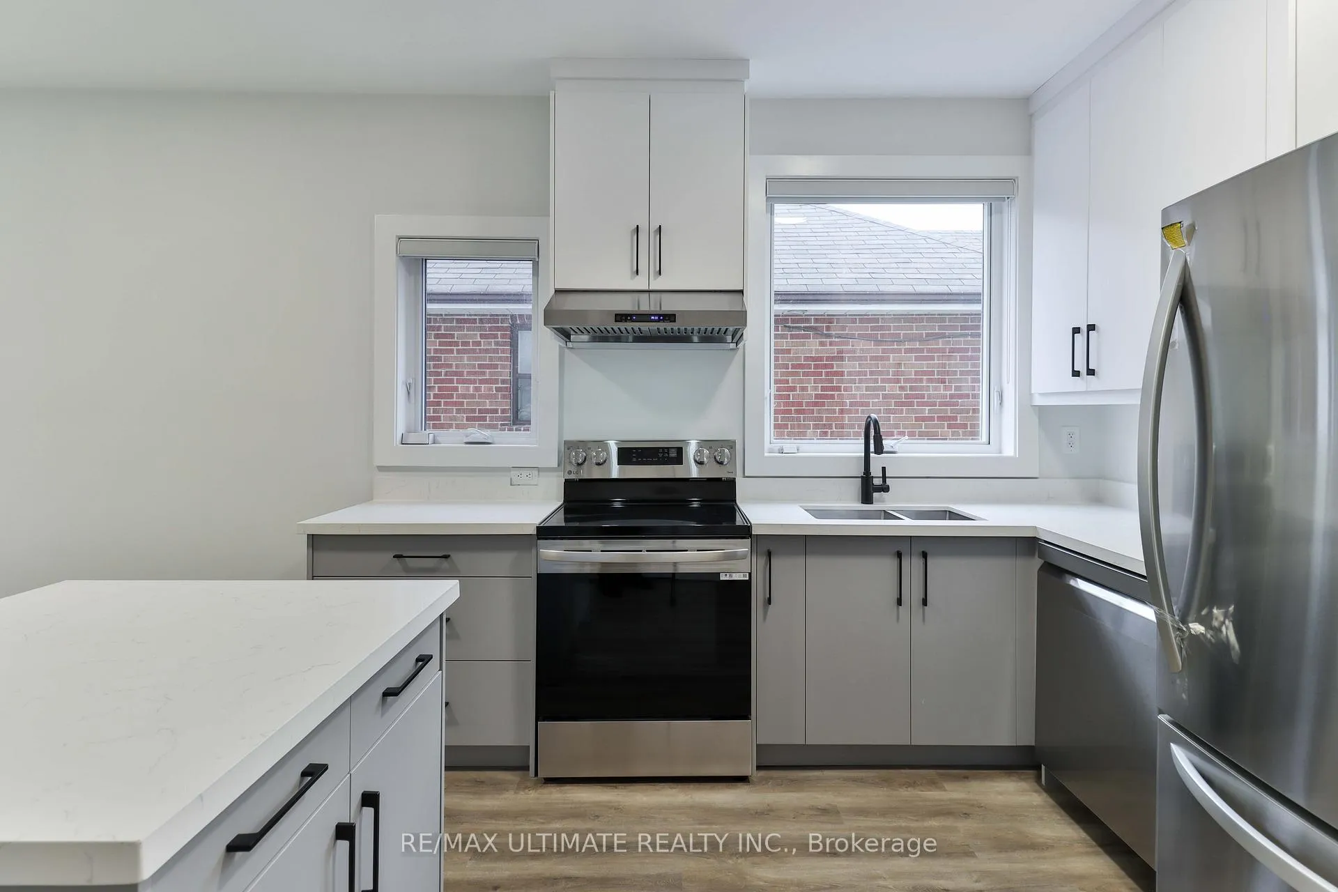 Photo 12 of Unit Main Floor, 6 Chudleigh Road, Toronto, Caledonia-Fairbank — HOMEH