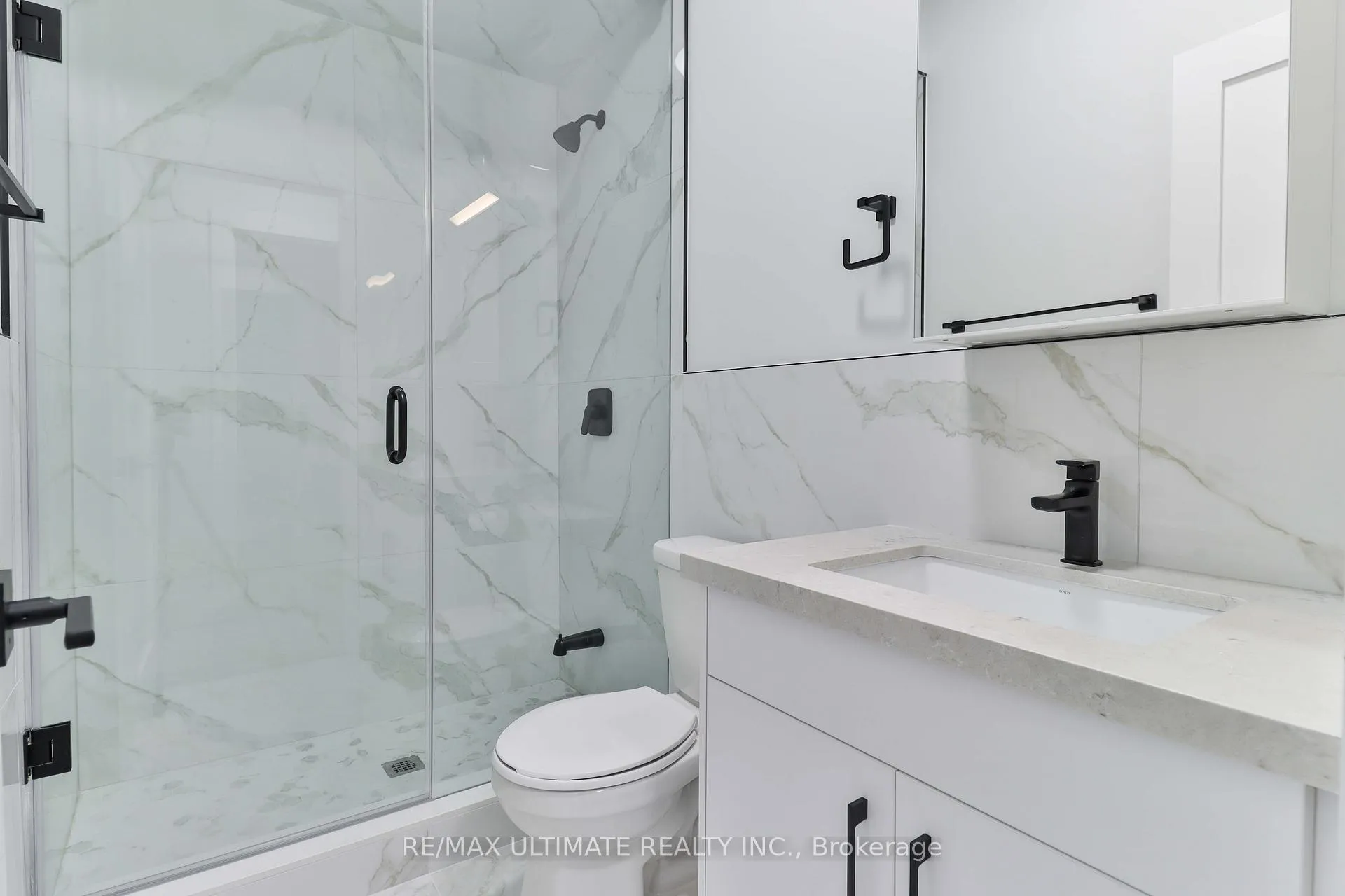 Photo 13 of Unit Main Floor, 6 Chudleigh Road, Toronto, Caledonia-Fairbank — HOMEH