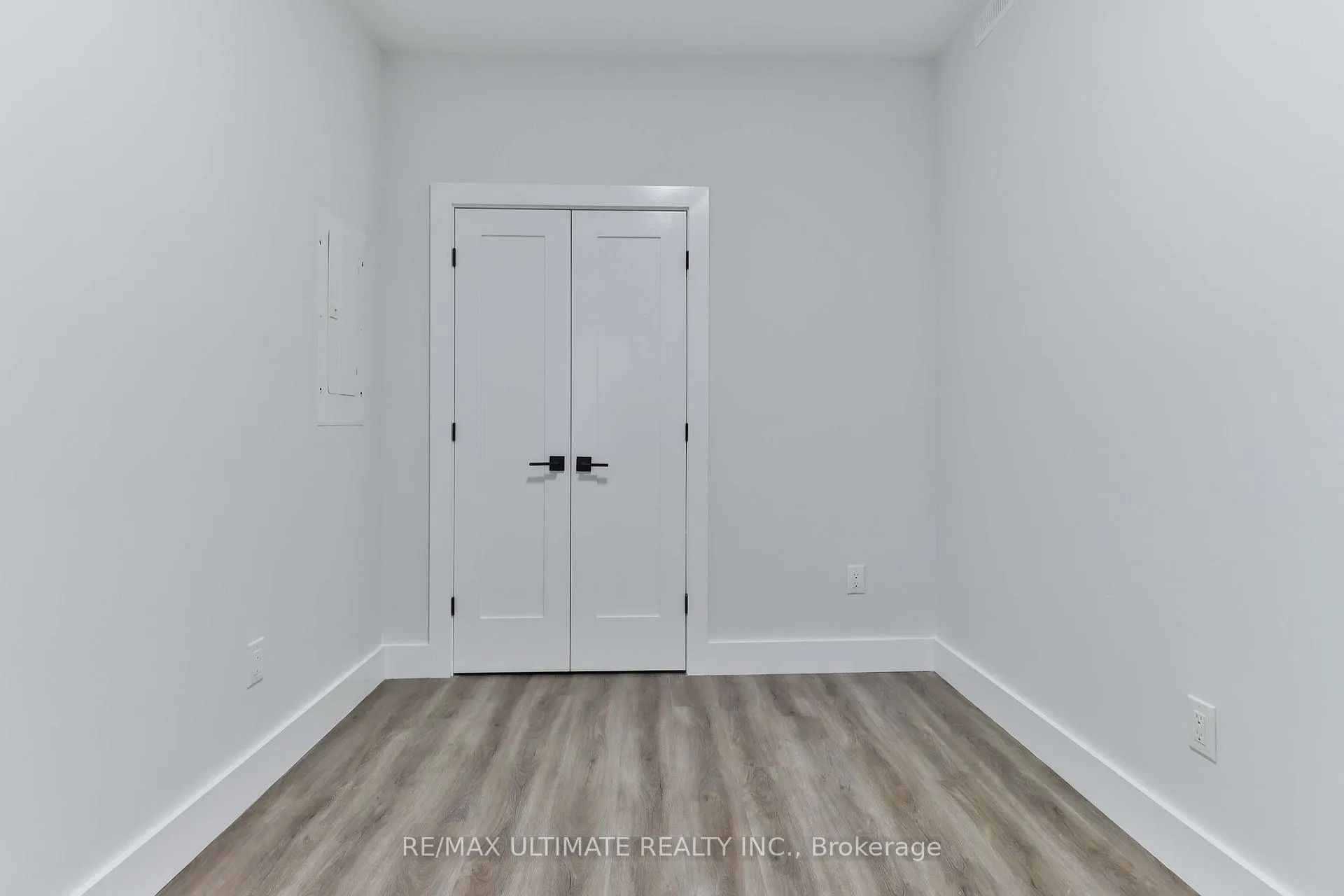 Photo 16 of Unit Main Floor, 6 Chudleigh Road, Toronto, Caledonia-Fairbank — HOMEH