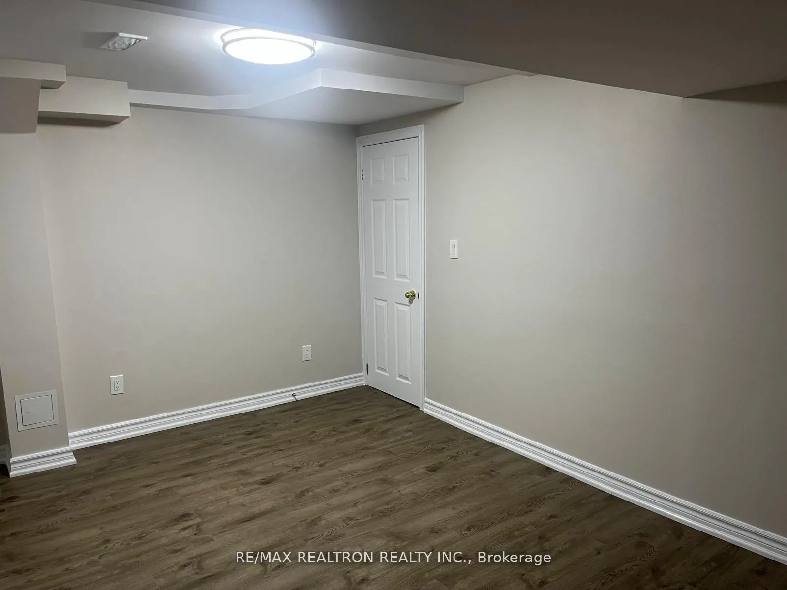 Photo 6 of Unit Bsmnt, 1112 Maple Gate Road, Pickering, Liverpool — HOMEH