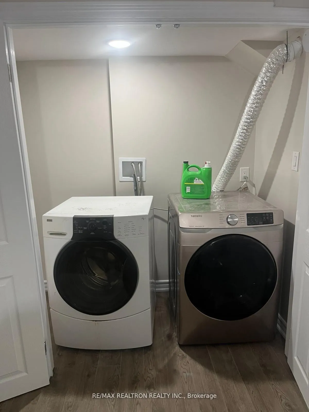 Photo 11 of Unit Bsmnt, 1112 Maple Gate Road, Pickering, Liverpool — HOMEH