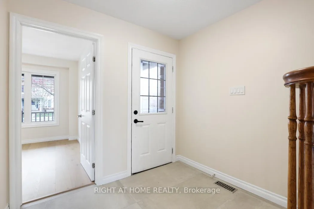 Photo 5 of 2210 River Mist Road, Ottawa, Barrhaven - Half Moon Bay — HOMEH