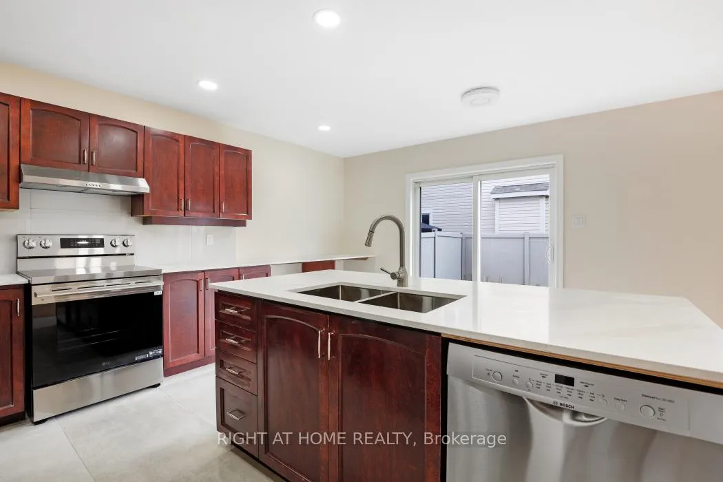 Photo 11 of 2210 River Mist Road, Ottawa, Barrhaven - Half Moon Bay — HOMEH