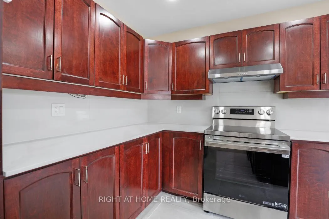 Photo 12 of 2210 River Mist Road, Ottawa, Barrhaven - Half Moon Bay — HOMEH