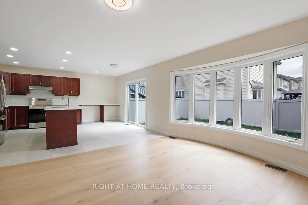 Photo 18 of 2210 River Mist Road, Ottawa, Barrhaven - Half Moon Bay — HOMEH