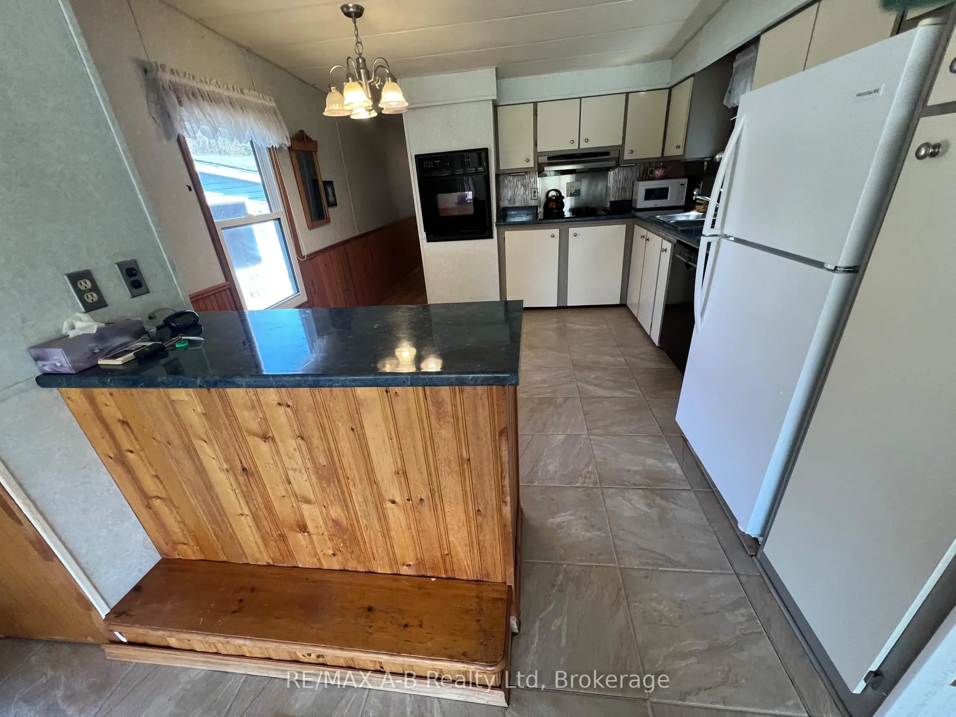 Photo 24 of 123 Ash Street, Perth East, Crystal Lake — HOMEH