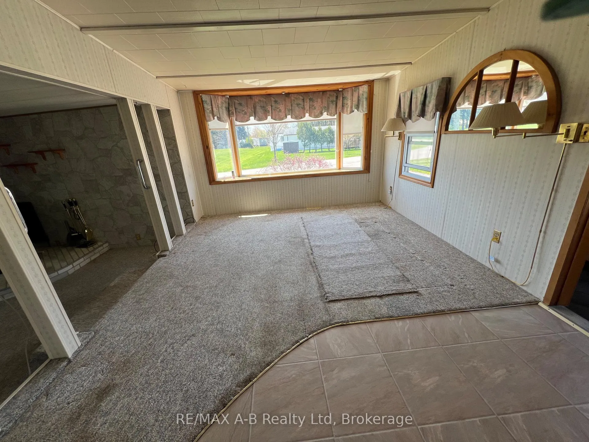 Photo 27 of 123 Ash Street, Perth East, Crystal Lake — HOMEH