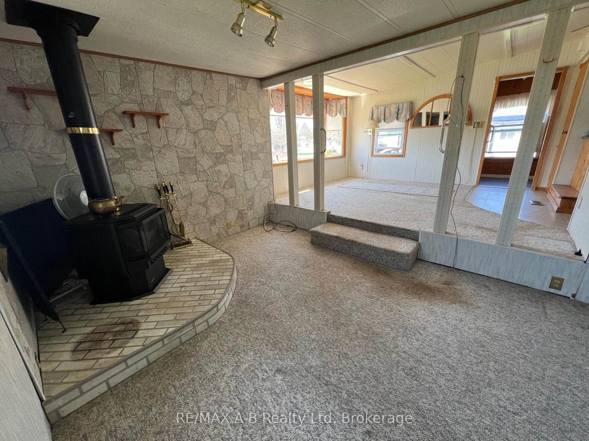 Photo 29 of 123 Ash Street, Perth East, Crystal Lake — HOMEH