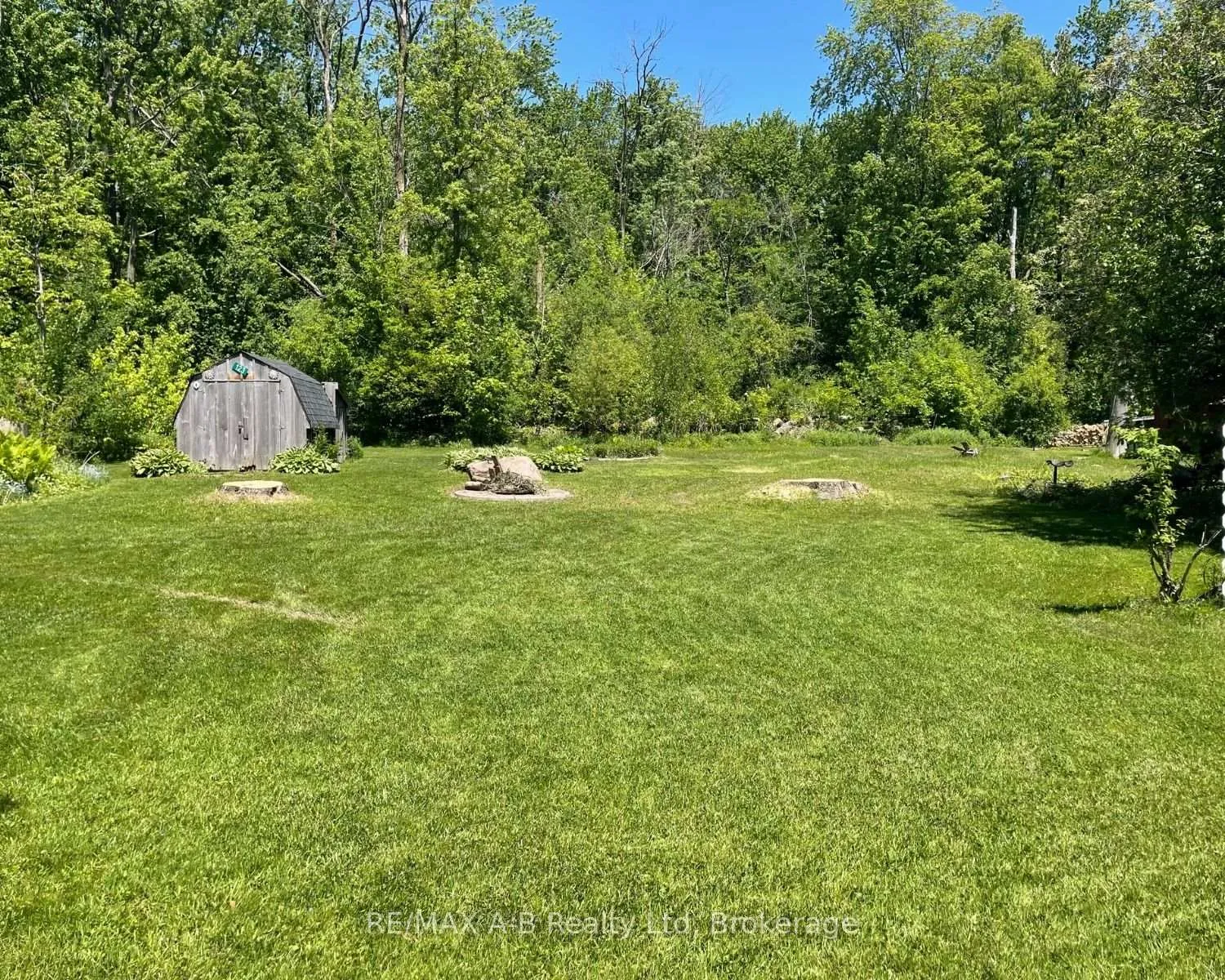 Photo 3 of 123 Ash Street, Perth East, Crystal Lake — HOMEH