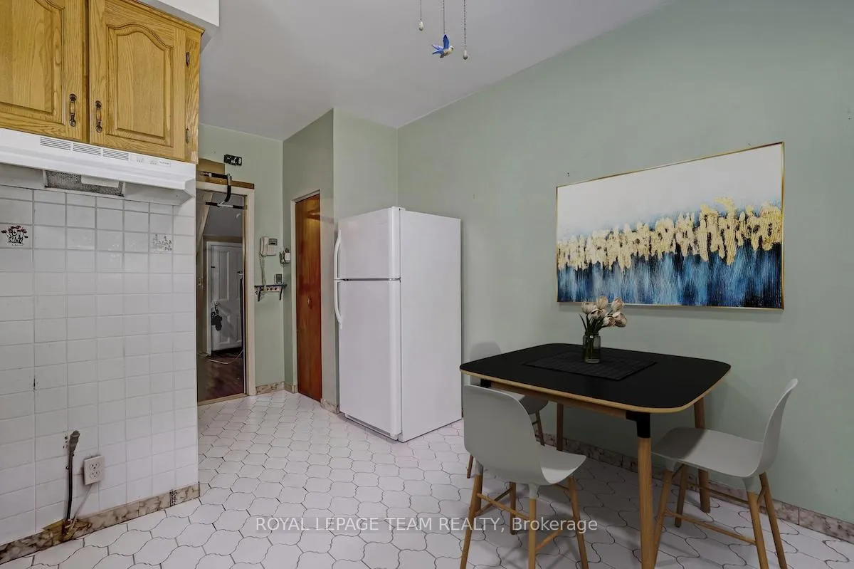 Photo 17 of 178 Rochester Street, Ottawa, West Centre Town — HOMEH