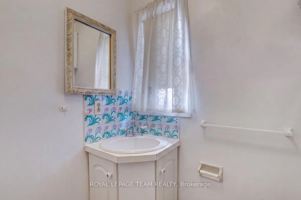 Photo 18 of 178 Rochester Street, Ottawa, West Centre Town — HOMEH