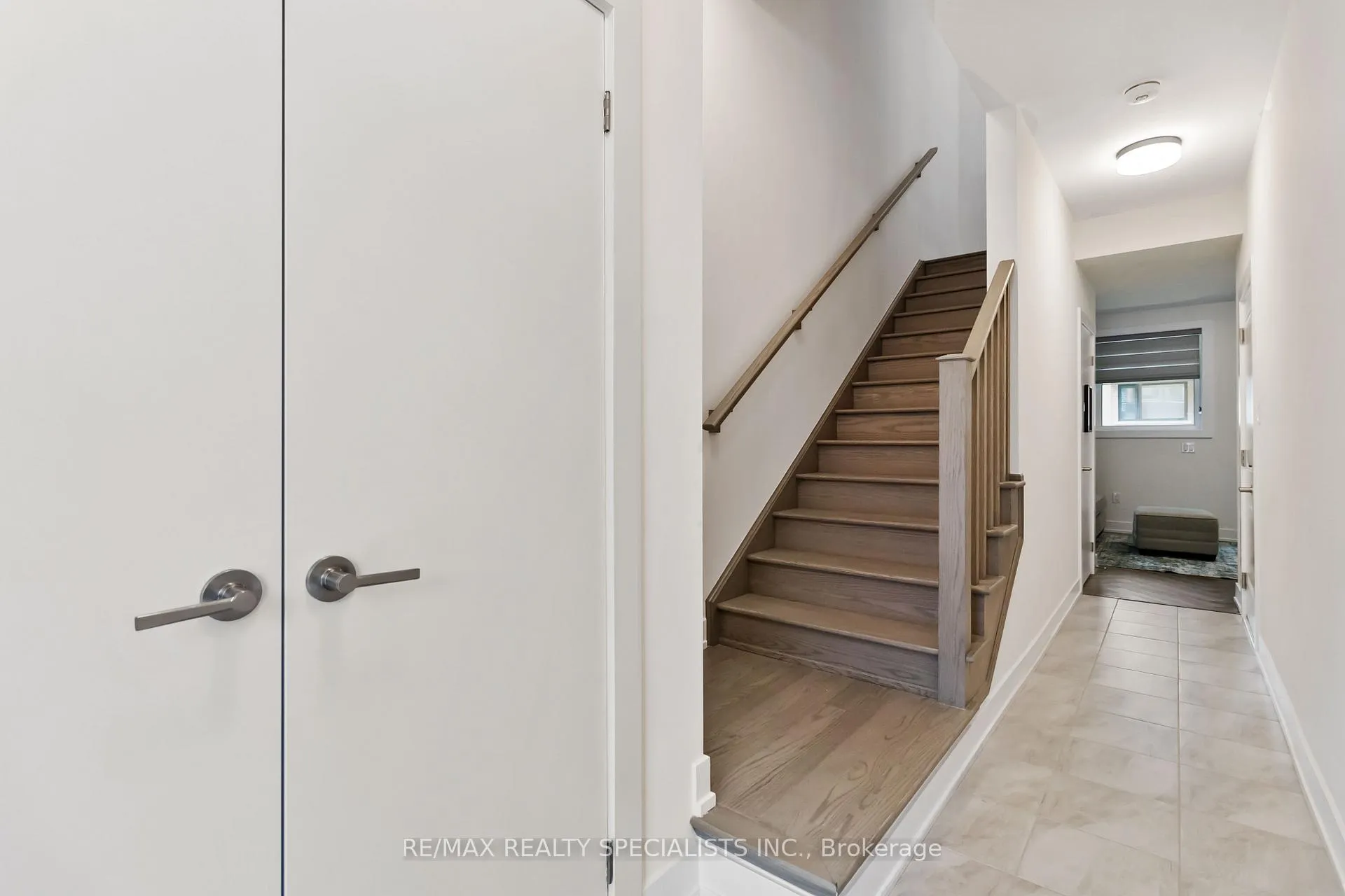 Photo 3 of Unit 41, 2273 Turnberry Road, Burlington, Rose — HOMEH