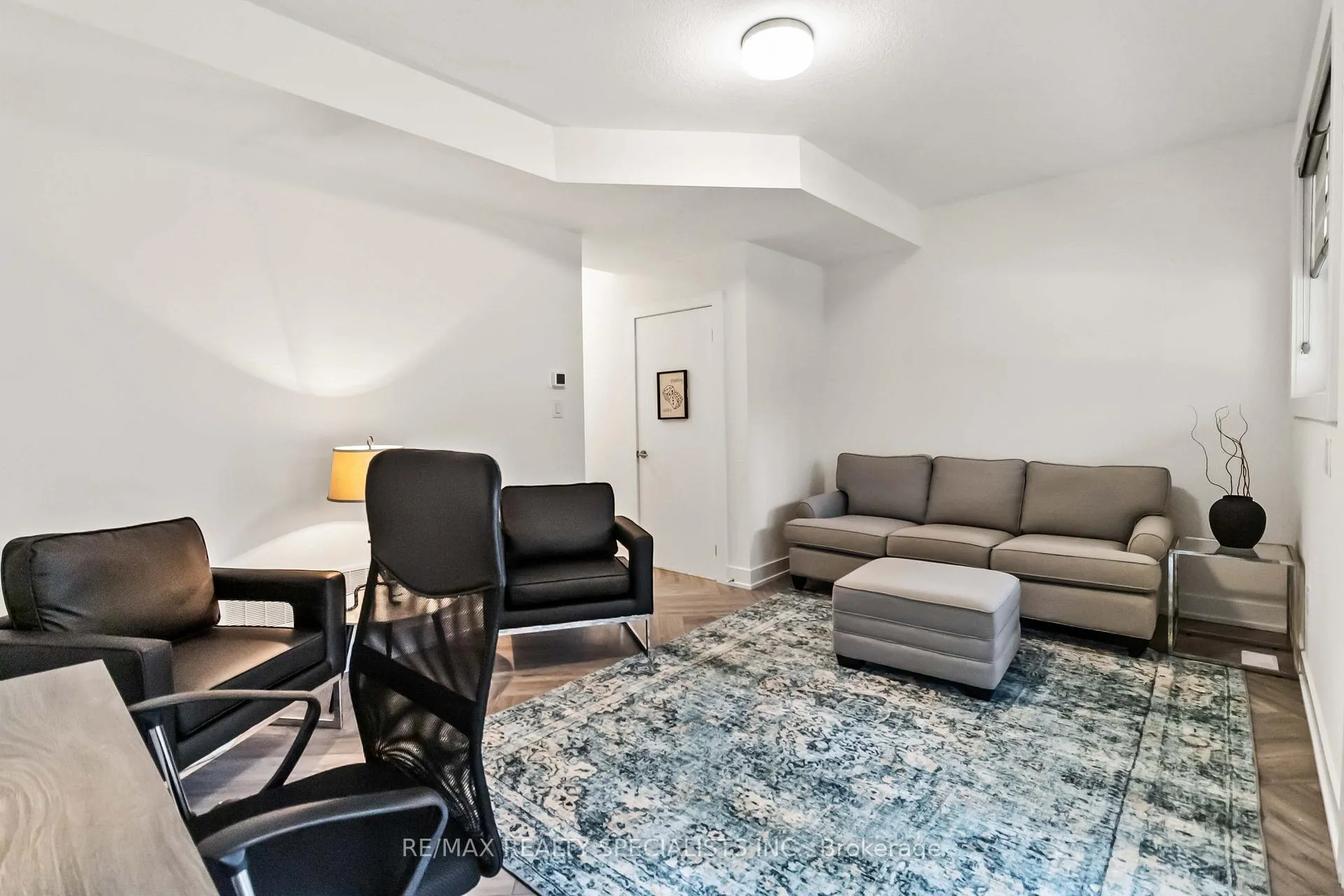 Photo 5 of Unit 41, 2273 Turnberry Road, Burlington, Rose — HOMEH