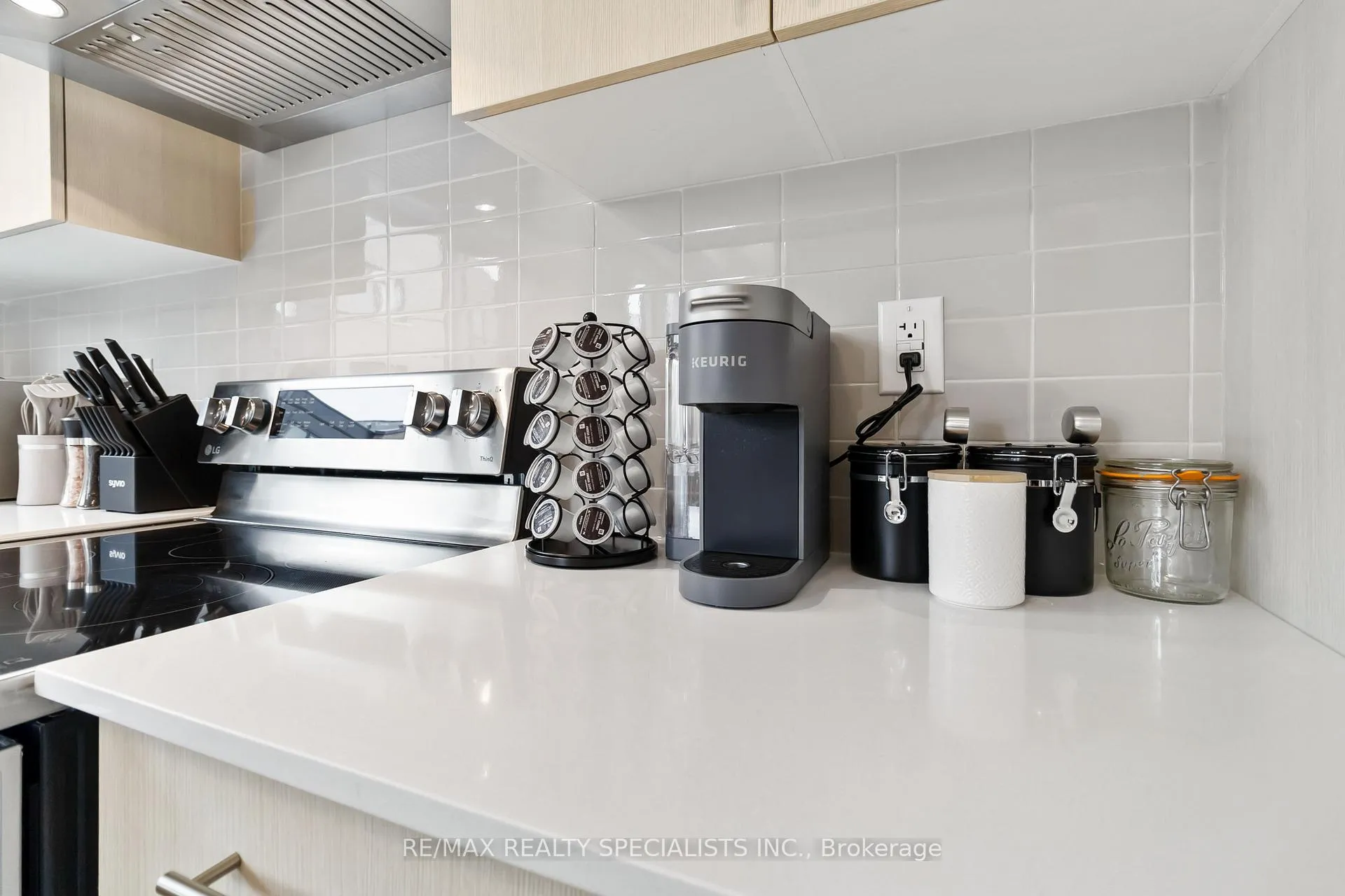 Photo 13 of Unit 41, 2273 Turnberry Road, Burlington, Rose — HOMEH