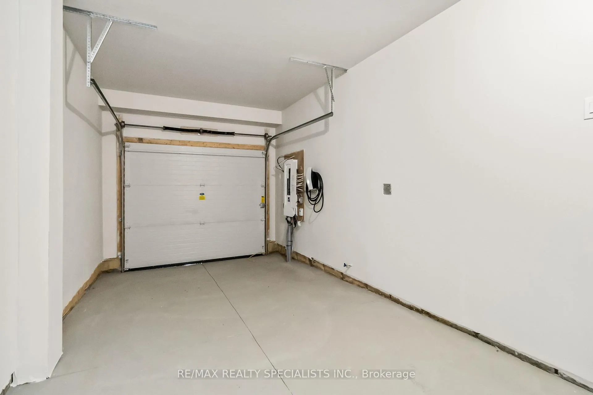 Photo 36 of Unit 41, 2273 Turnberry Road, Burlington, Rose — HOMEH