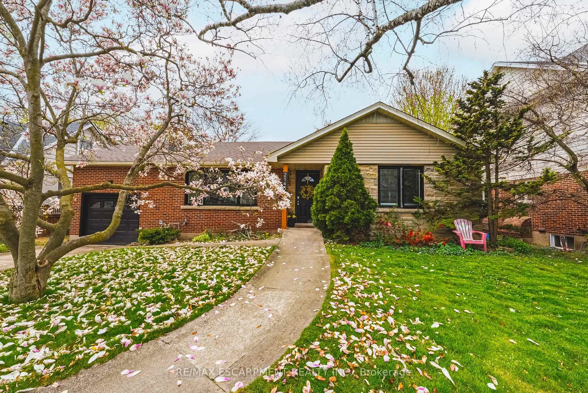 Photo 1 of 2143 Deyncourt Drive, Burlington, Brant — HOMEH