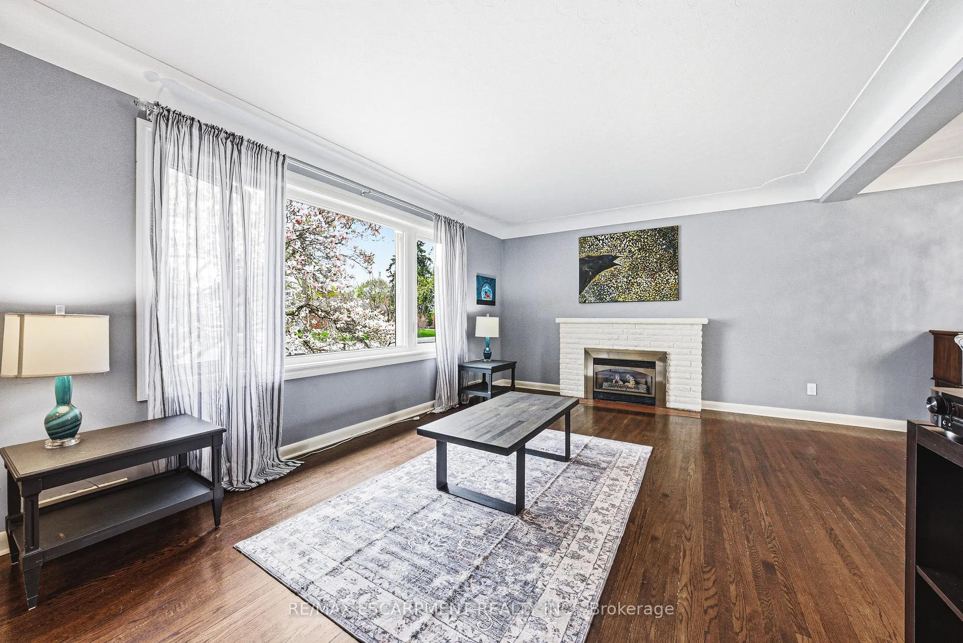 Photo 5 of 2143 Deyncourt Drive, Burlington, Brant — HOMEH