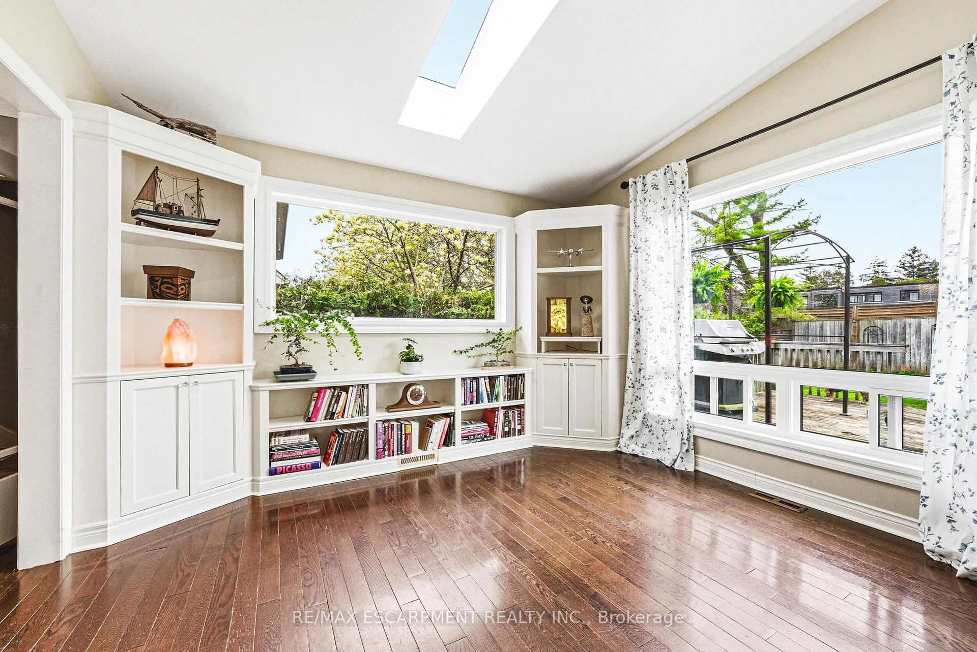 Photo 14 of 2143 Deyncourt Drive, Burlington, Brant — HOMEH