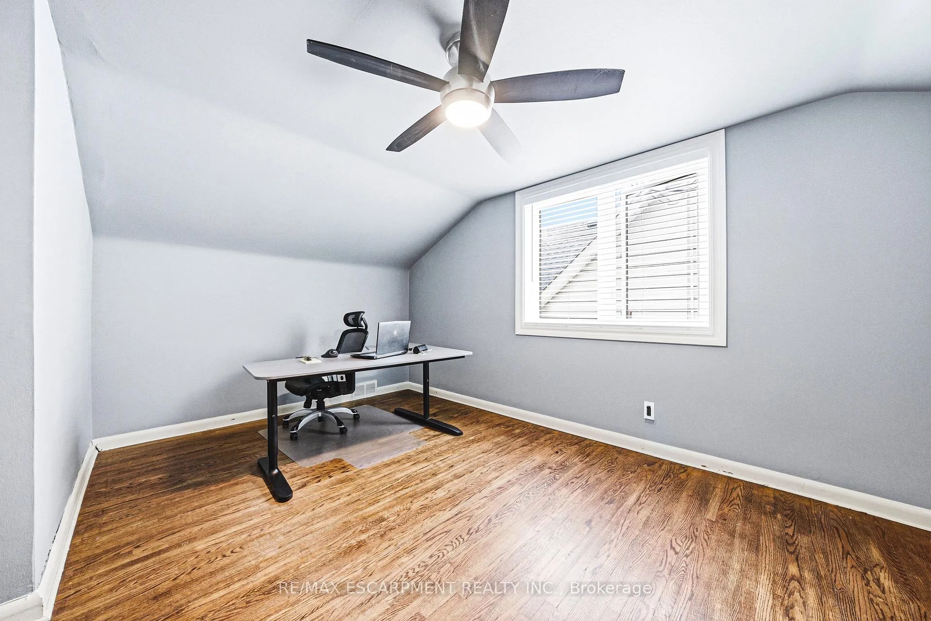 Photo 15 of 2143 Deyncourt Drive, Burlington, Brant — HOMEH