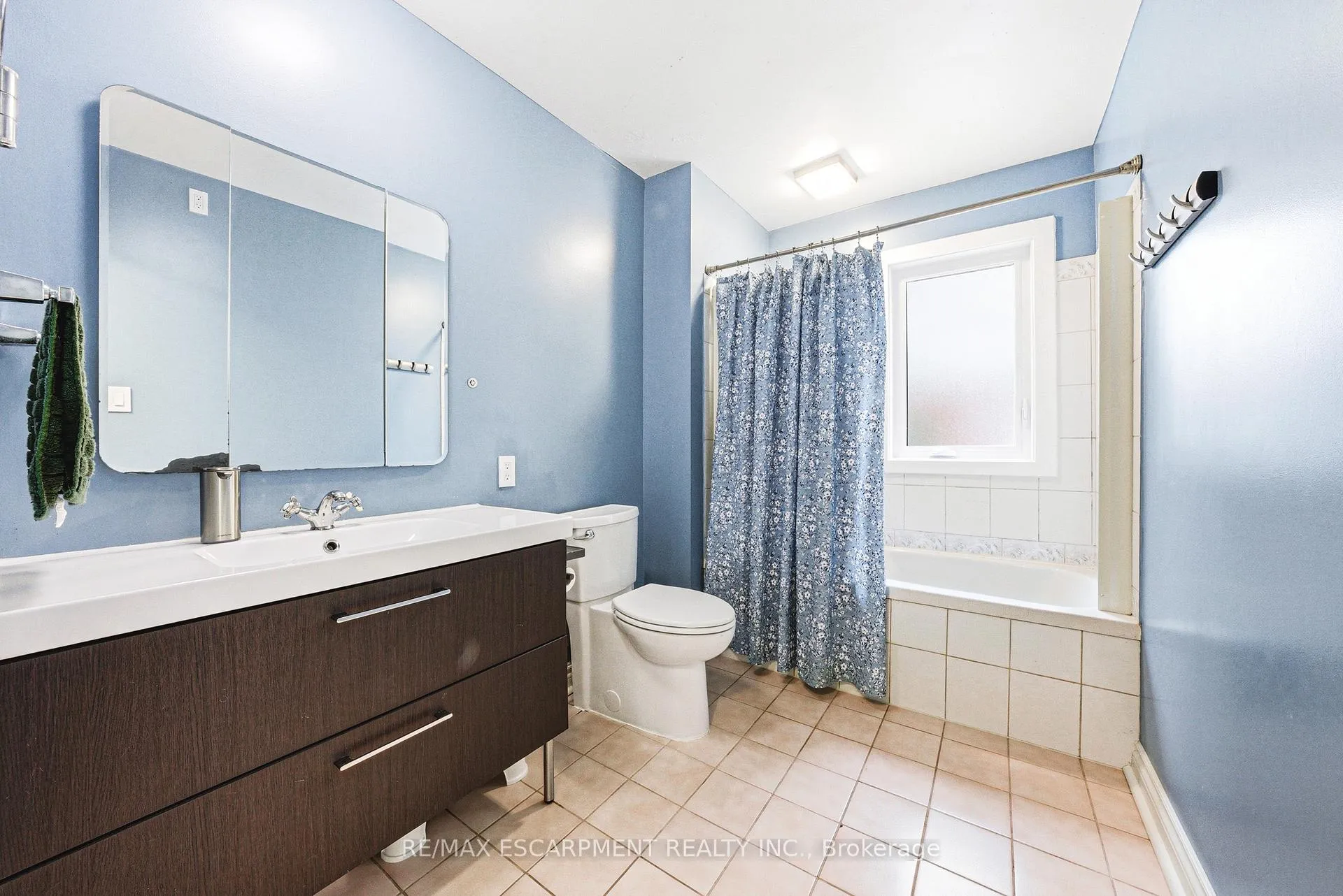 Photo 17 of 2143 Deyncourt Drive, Burlington, Brant — HOMEH