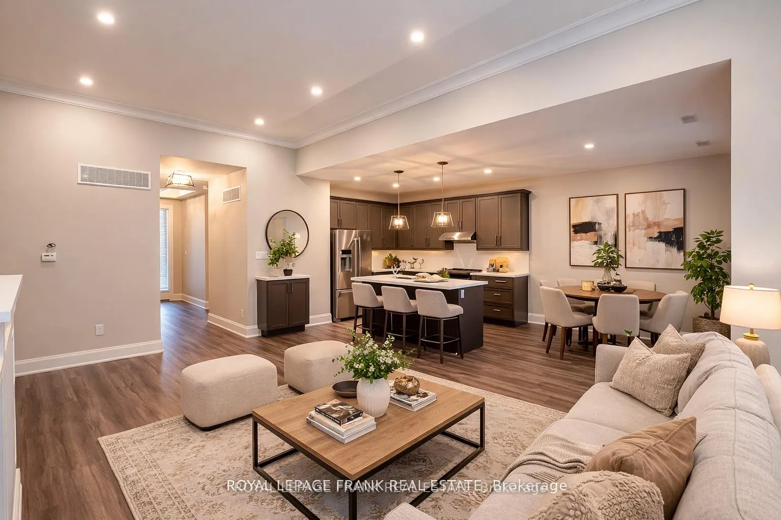 Photo 3 of 16040 Simcoe Street, Scugog, Port Perry — HOMEH