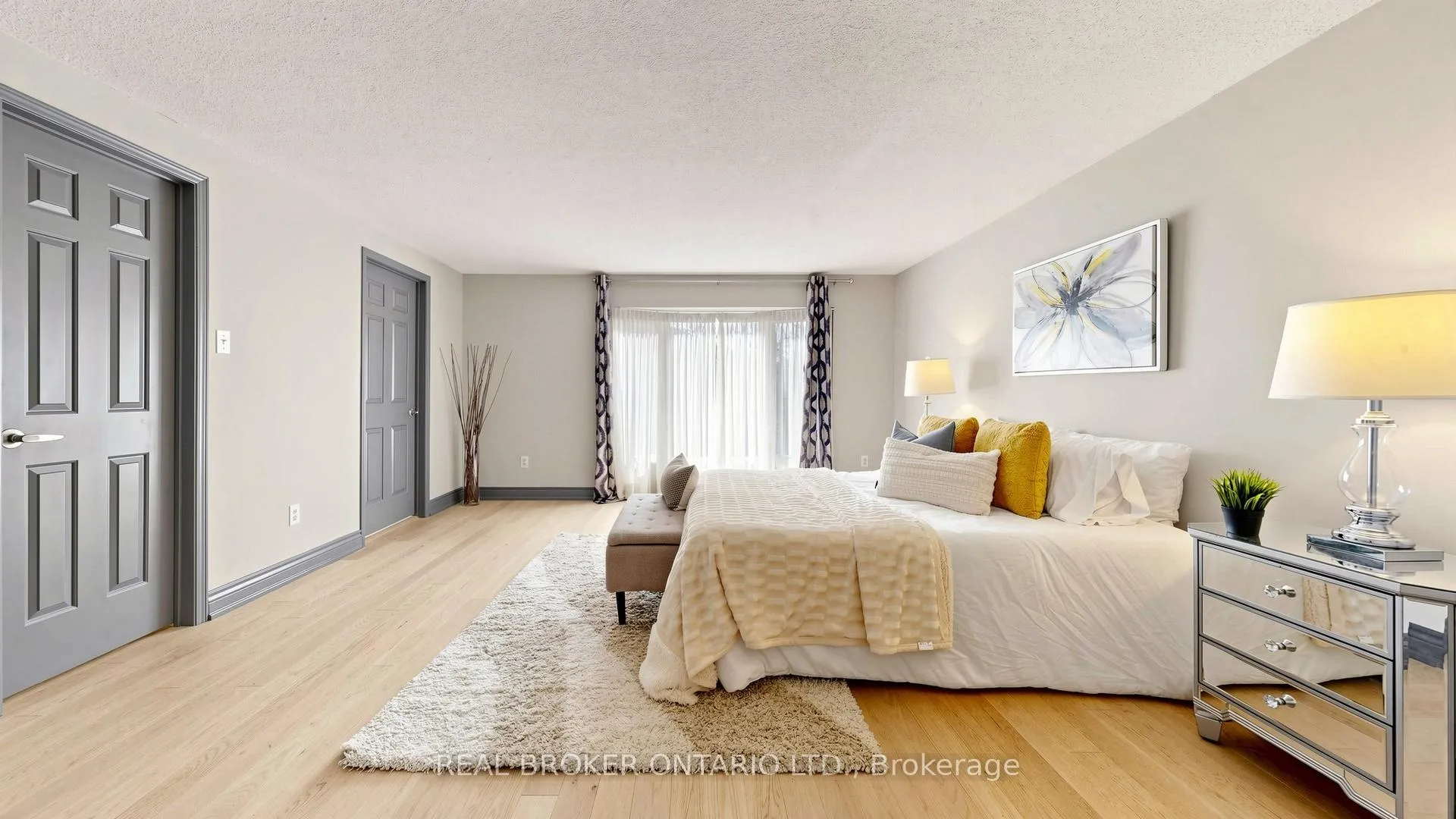 Photo 14 of 150 bradbeer Crescent, Vaughan, Crestwood-Springfarm-Yorkhill — HOMEH