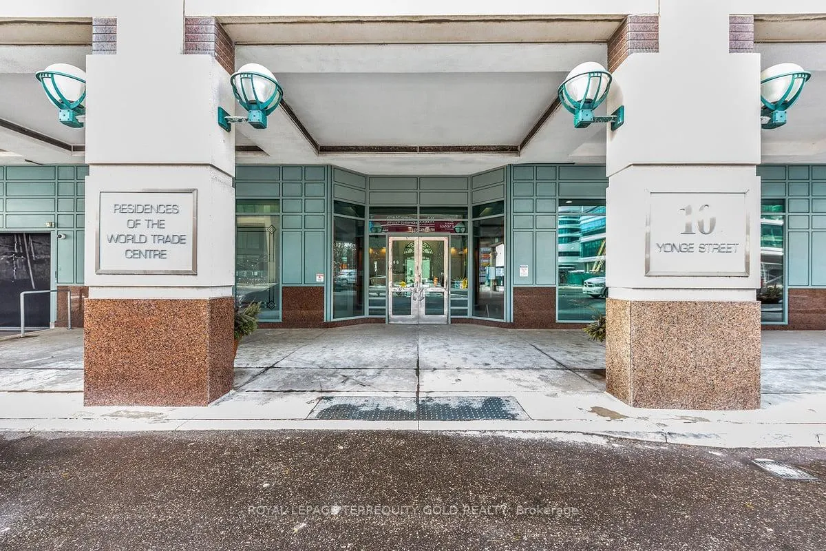 Photo 2 of Unit 2609, 10 Yonge Street, Toronto, Waterfront Communities — HOMEH
