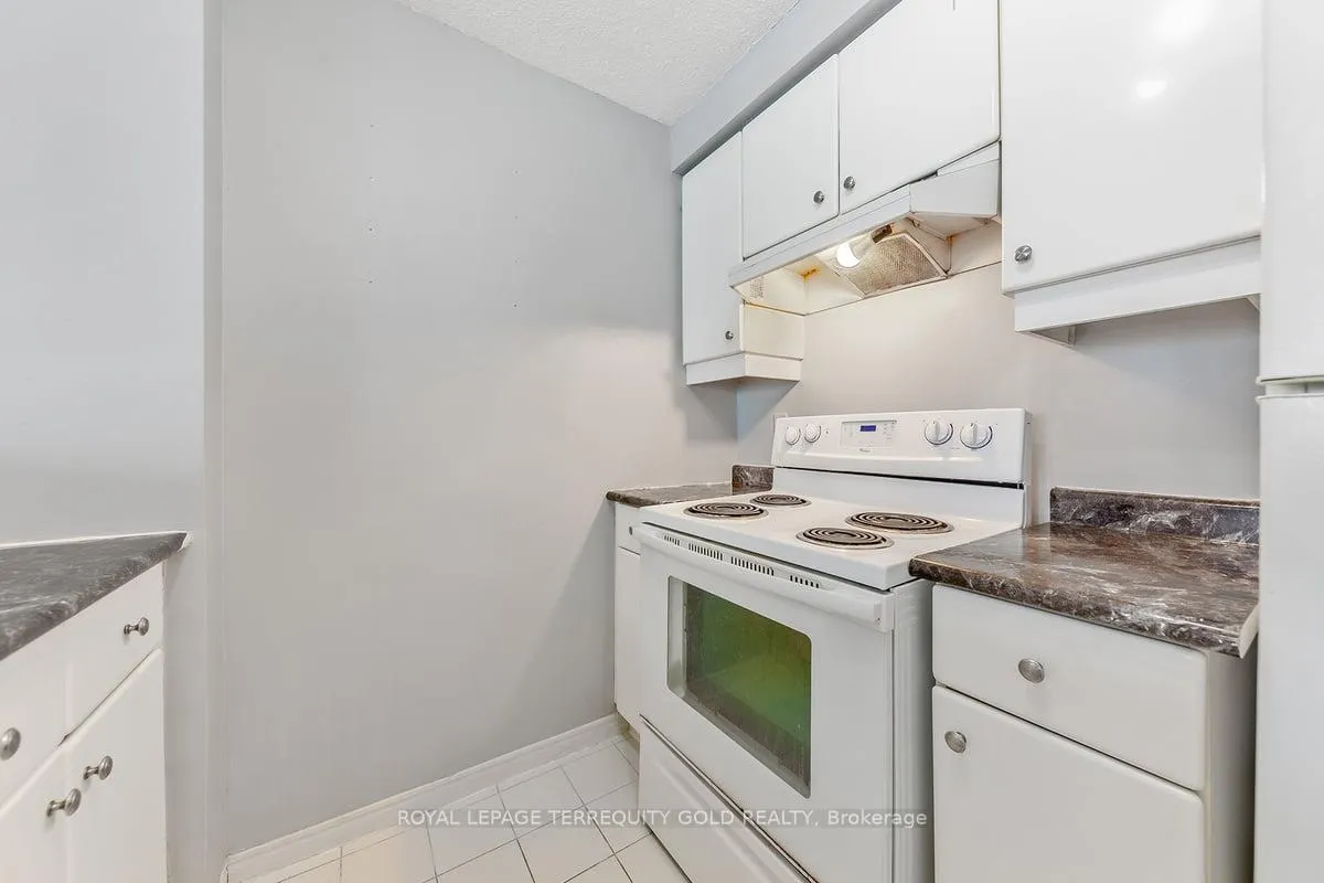 Photo 11 of Unit 2609, 10 Yonge Street, Toronto, Waterfront Communities — HOMEH