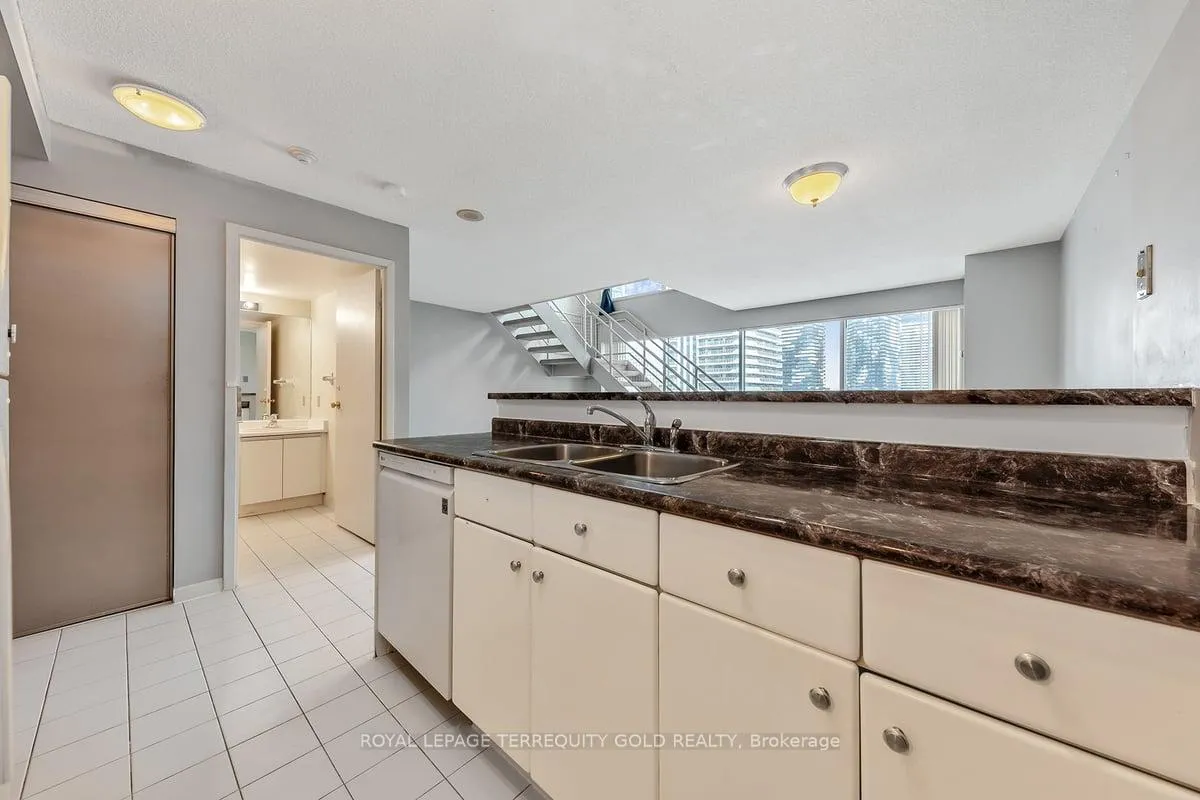 Photo 12 of Unit 2609, 10 Yonge Street, Toronto, Waterfront Communities — HOMEH