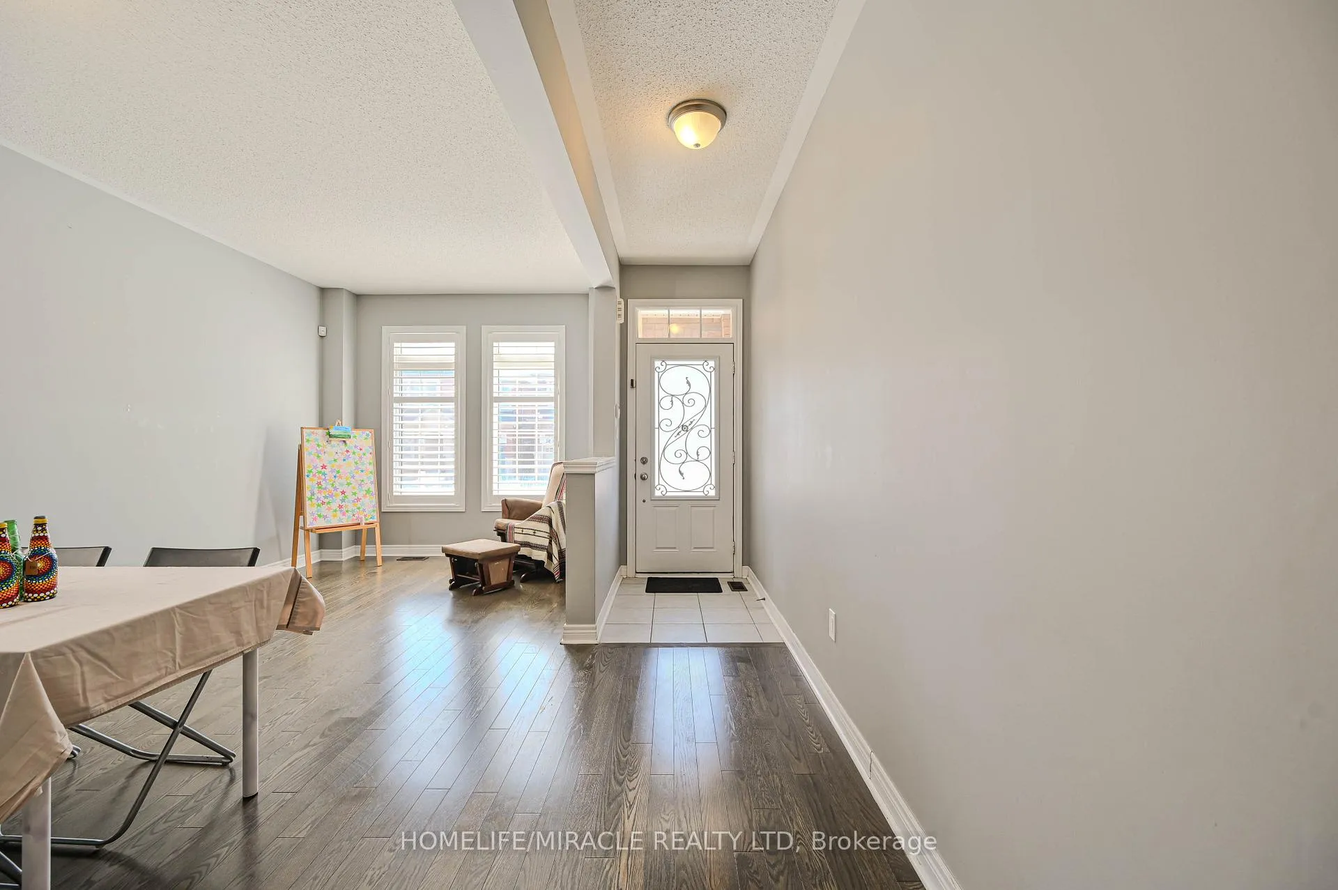 Photo 3 of 15 Fringetree Road, Brampton, Sandringham-Wellington North — HOMEH
