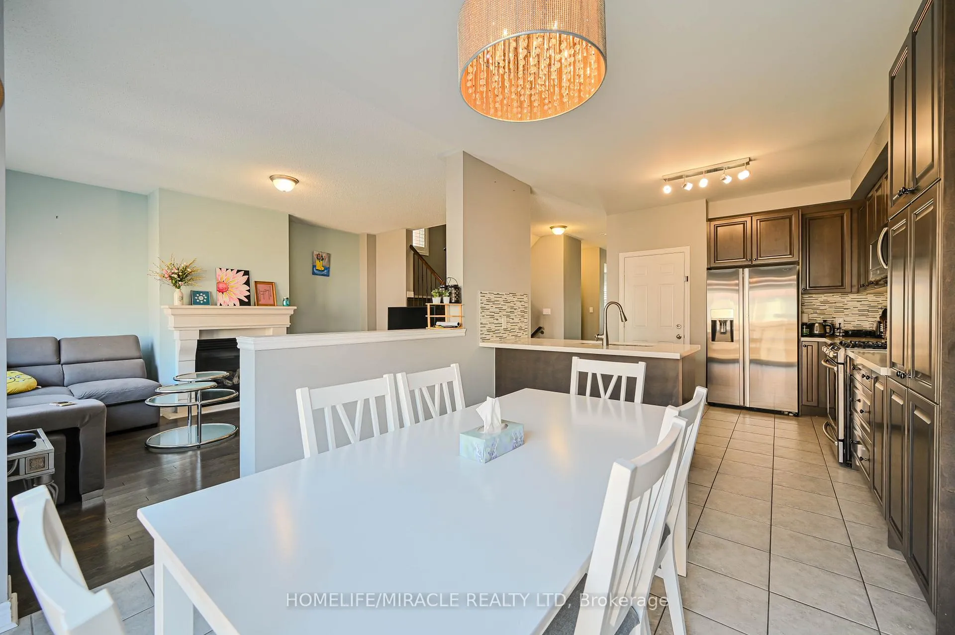 Photo 10 of 15 Fringetree Road, Brampton, Sandringham-Wellington North — HOMEH