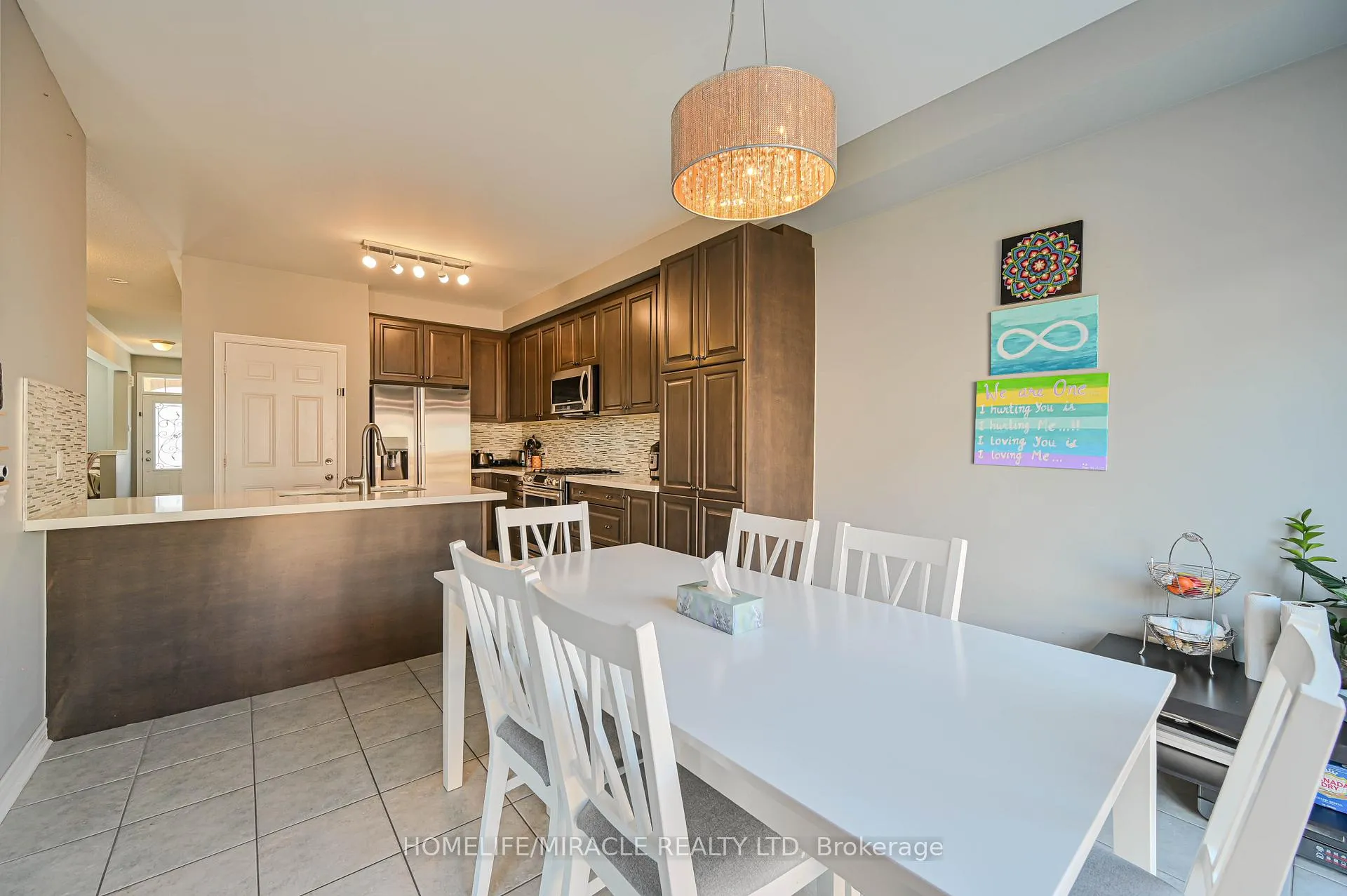 Photo 11 of 15 Fringetree Road, Brampton, Sandringham-Wellington North — HOMEH