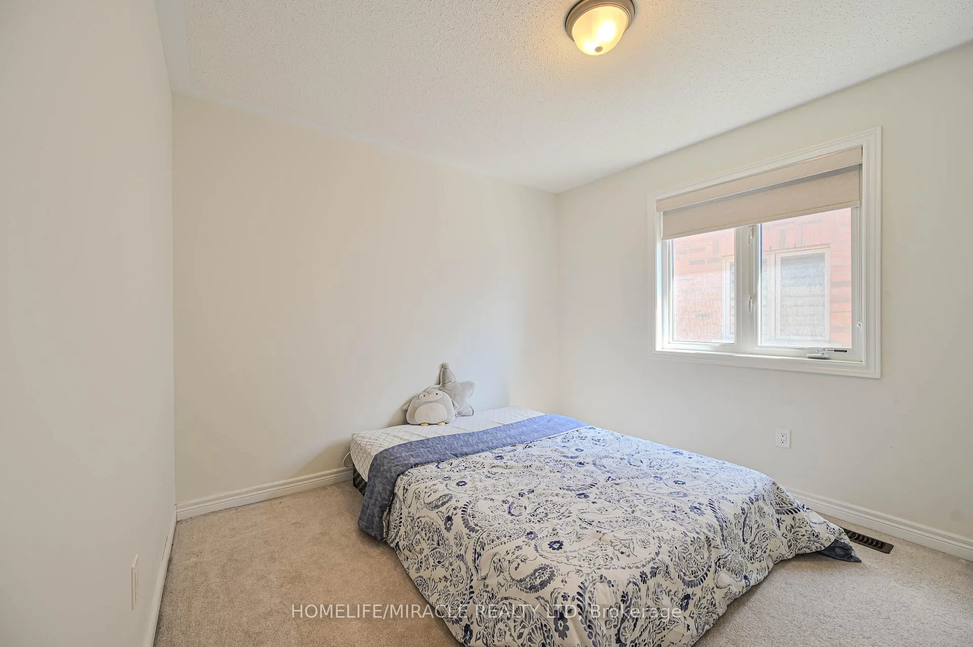 Photo 24 of 15 Fringetree Road, Brampton, Sandringham-Wellington North — HOMEH