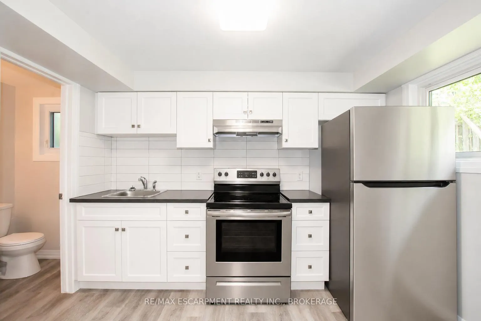 Photo 2 of Unit Lower, 34 Highcourt Crescent, St. Catharines, Vine/Linwell — HOMEH