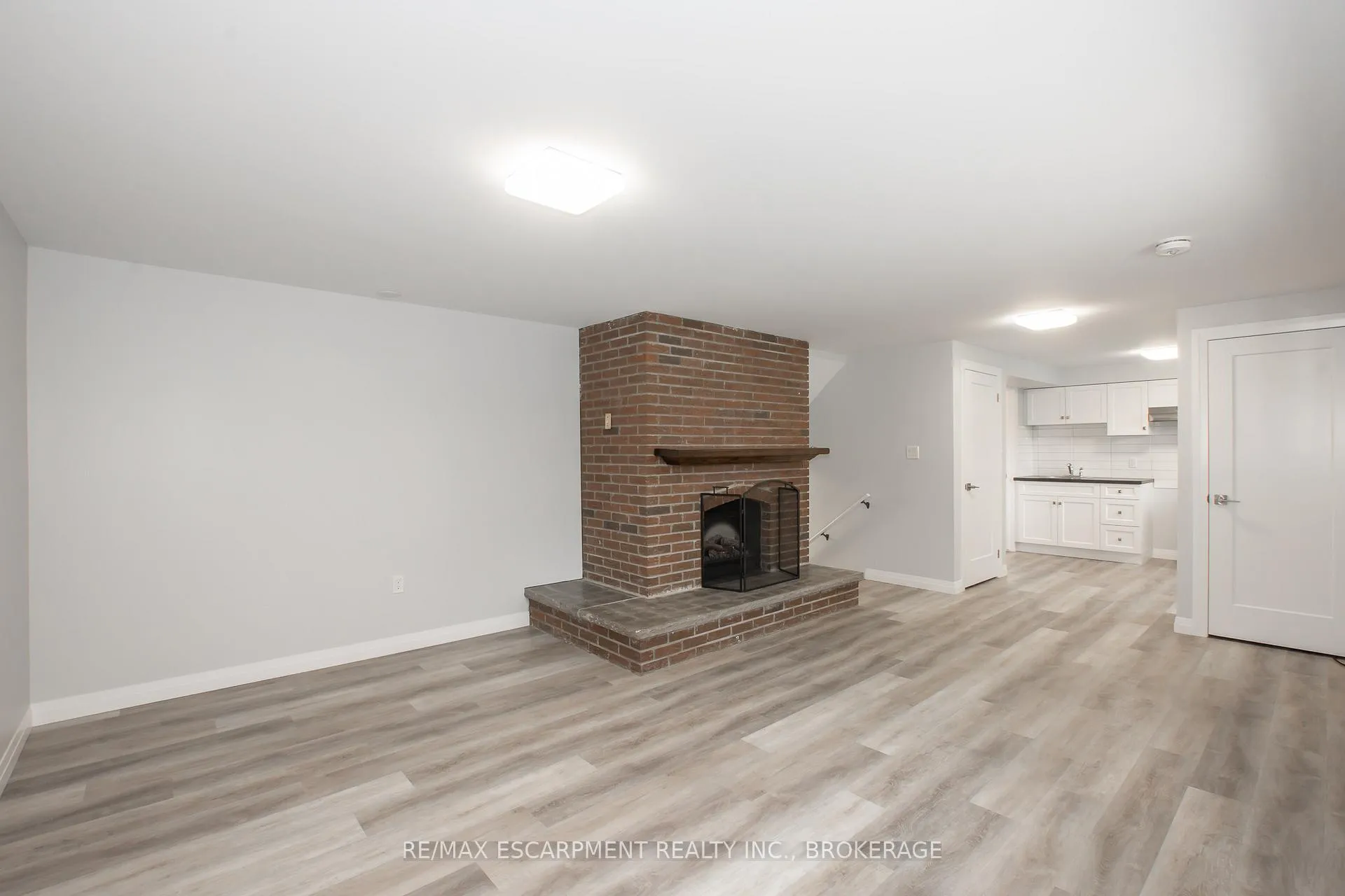 Photo 6 of Unit Lower, 34 Highcourt Crescent, St. Catharines, Vine/Linwell — HOMEH