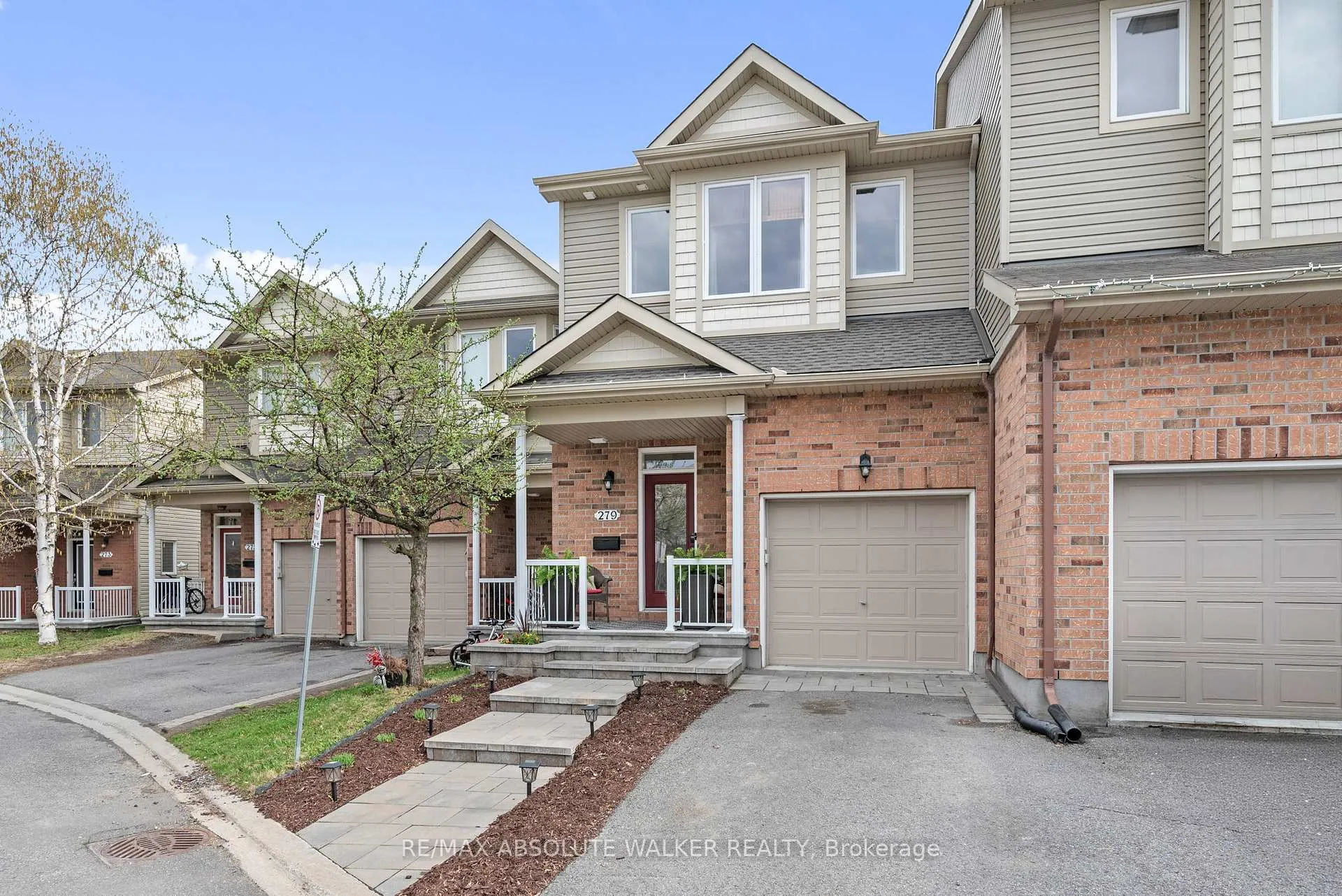 Photo 1 of 279 Parkrose Private, Ottawa, Chatelaine Village — HOMEH