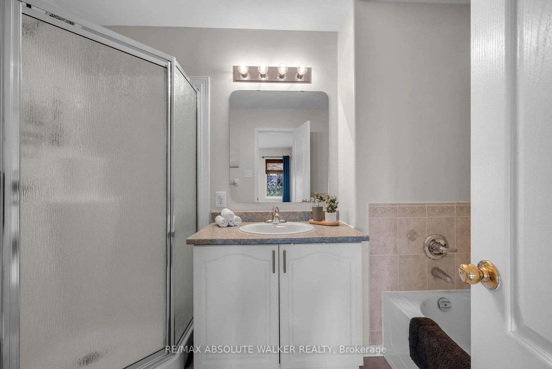 Photo 16 of 279 Parkrose Private, Ottawa, Chatelaine Village — HOMEH