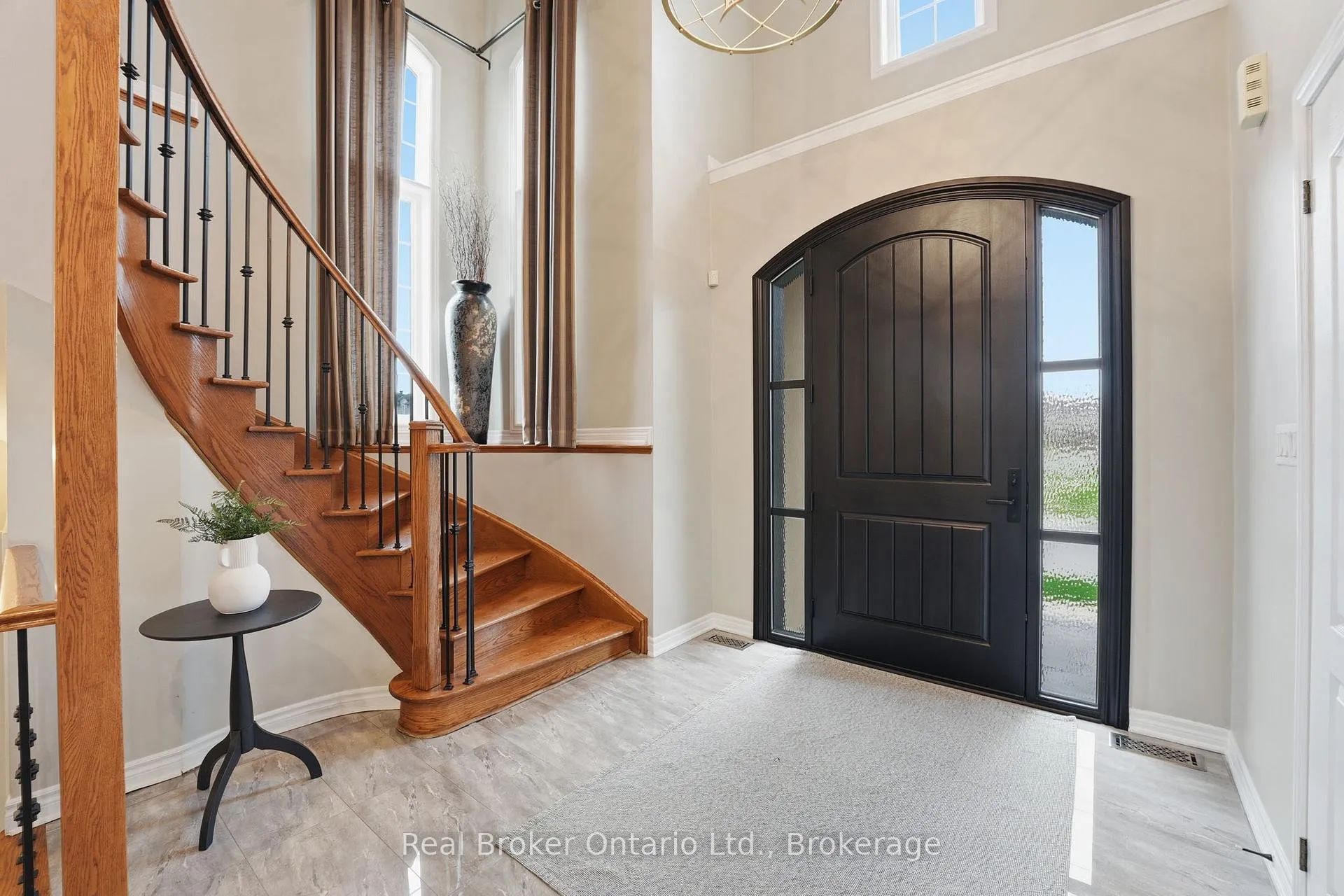 Photo 4 of 4660 Bracknell Road, Burlington, Alton — HOMEH