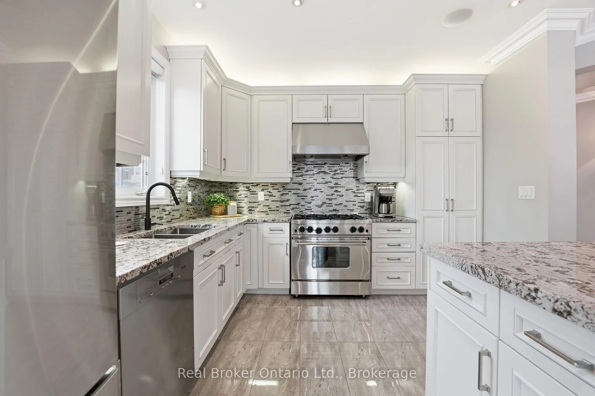 Photo 16 of 4660 Bracknell Road, Burlington, Alton — HOMEH