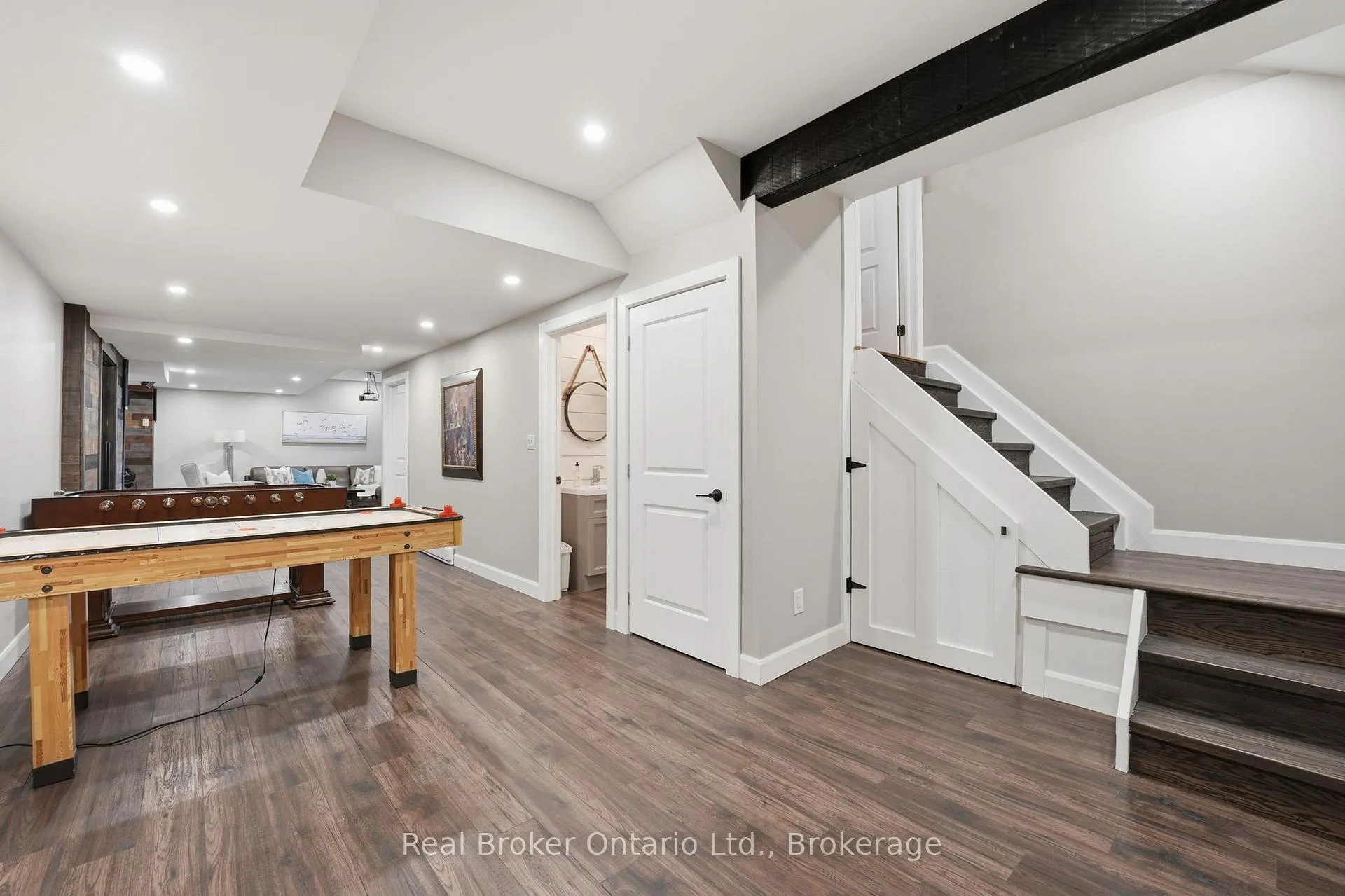 Photo 35 of 4660 Bracknell Road, Burlington, Alton — HOMEH