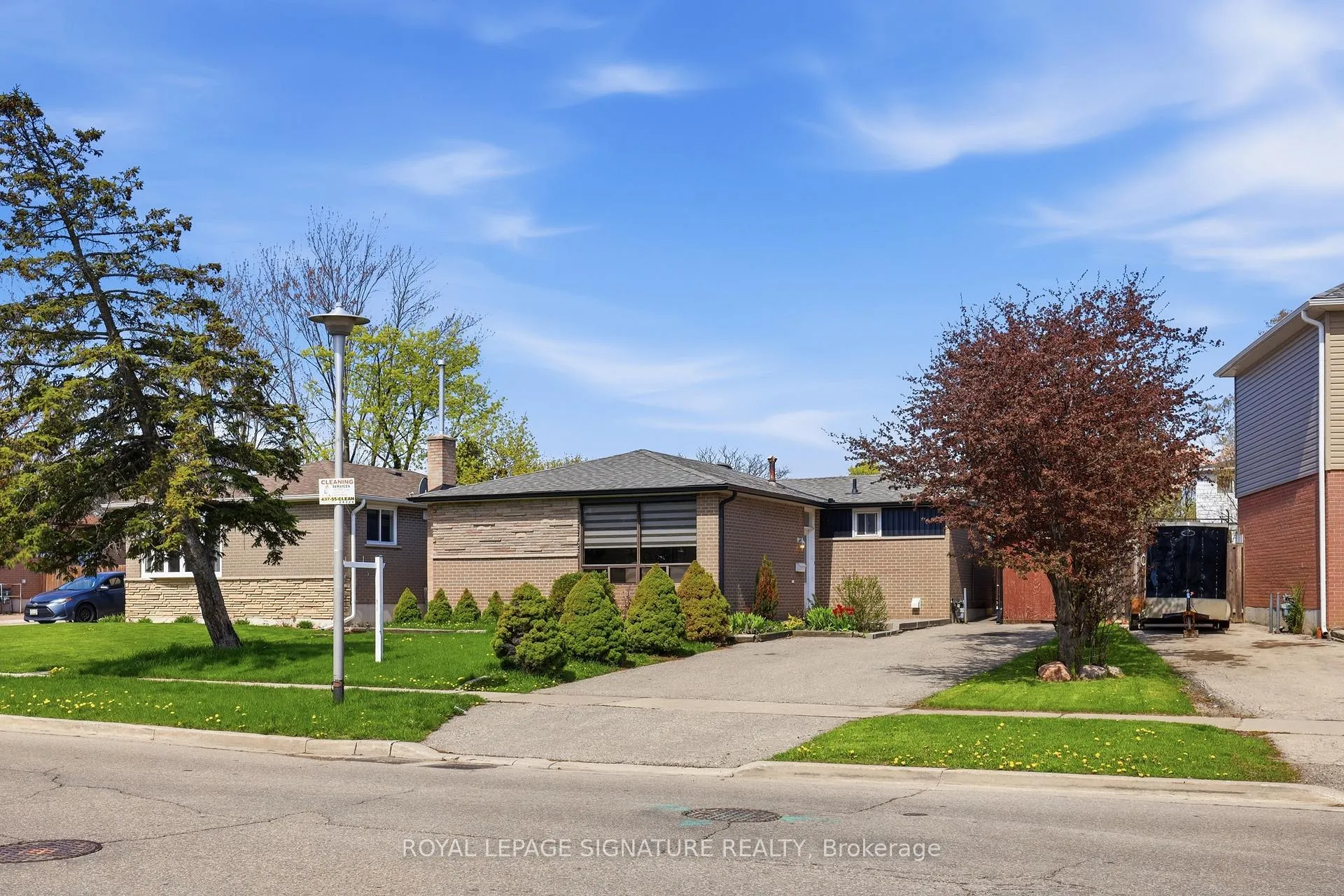 Front of 216 Folkstone Crescent