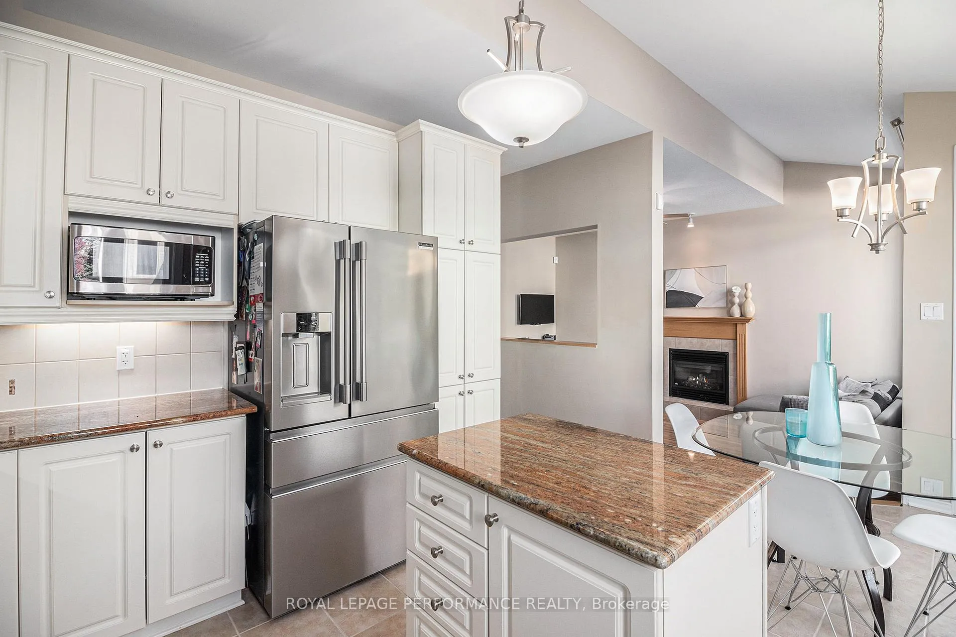 Photo 15 of 2247 Clendenan Crescent, Ottawa, Springridge/East Village — HOMEH