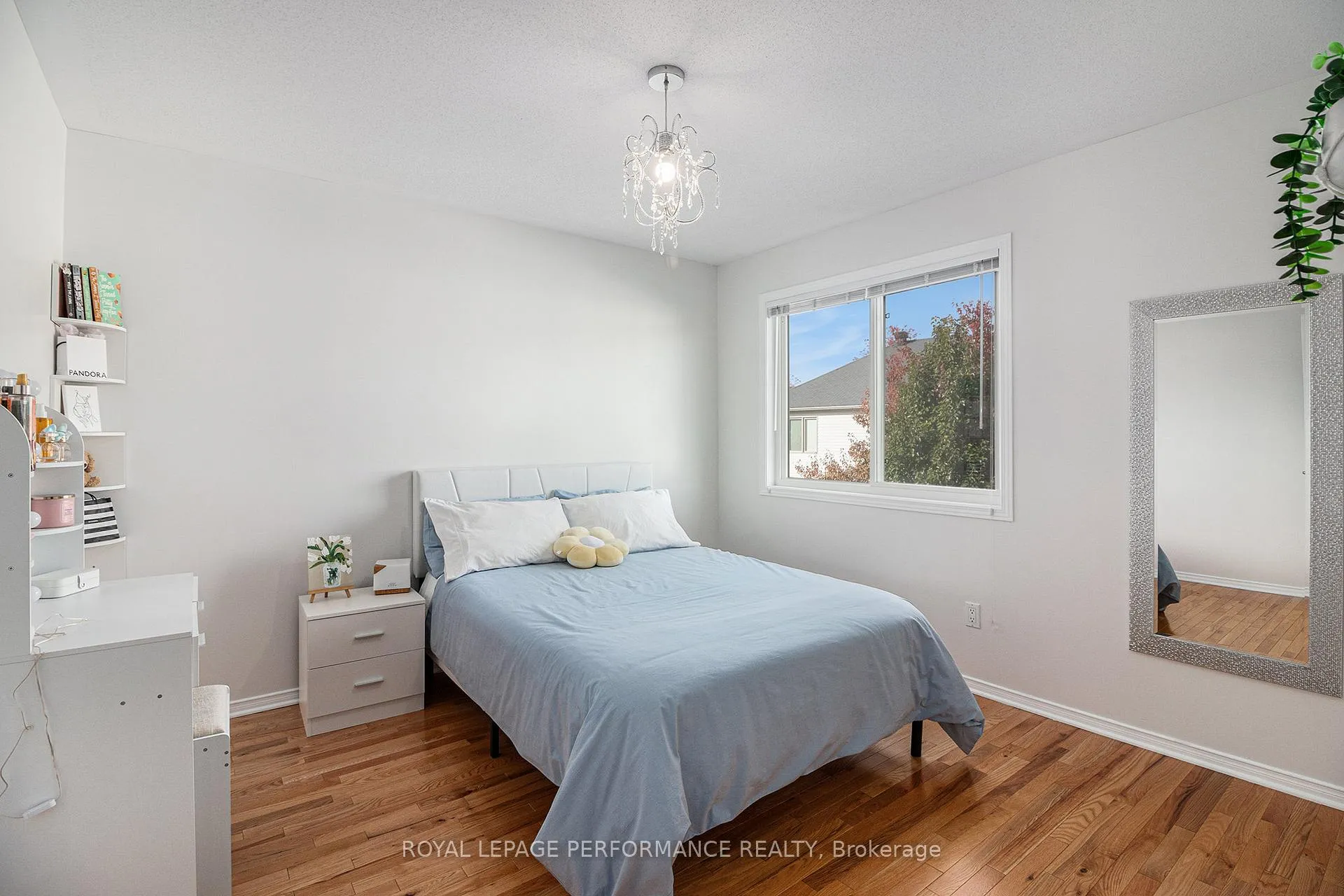 Photo 24 of 2247 Clendenan Crescent, Ottawa, Springridge/East Village — HOMEH