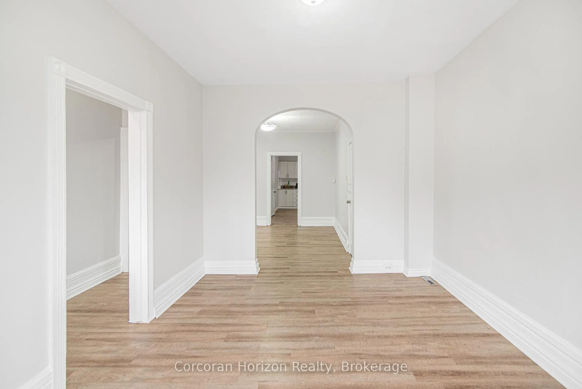 Photo 6 of 283 Emerald Street N, Hamilton, Beasley — HOMEH