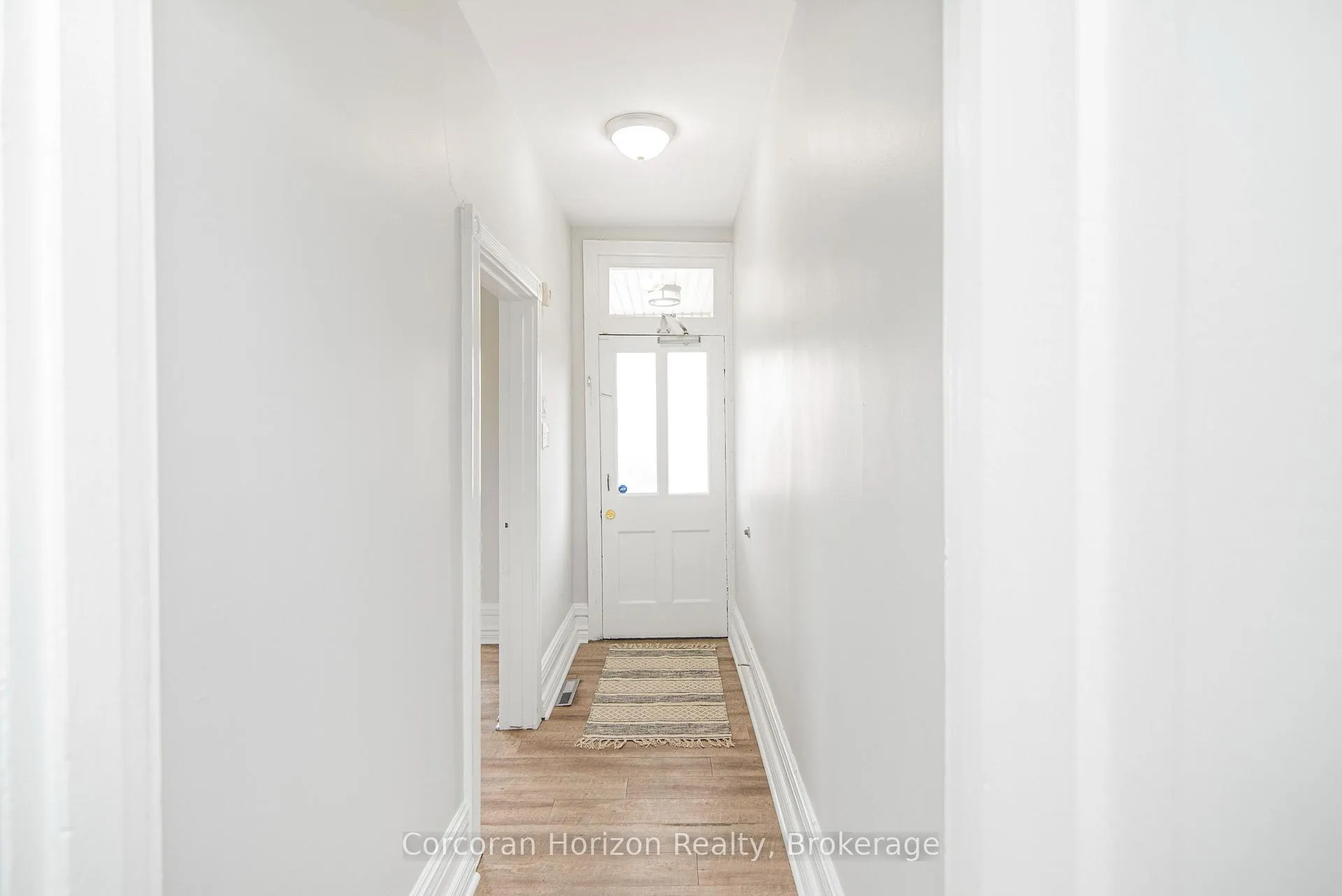 Photo 13 of 283 Emerald Street N, Hamilton, Beasley — HOMEH