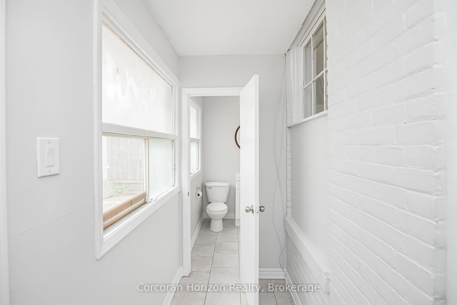 Photo 16 of 283 Emerald Street N, Hamilton, Beasley — HOMEH