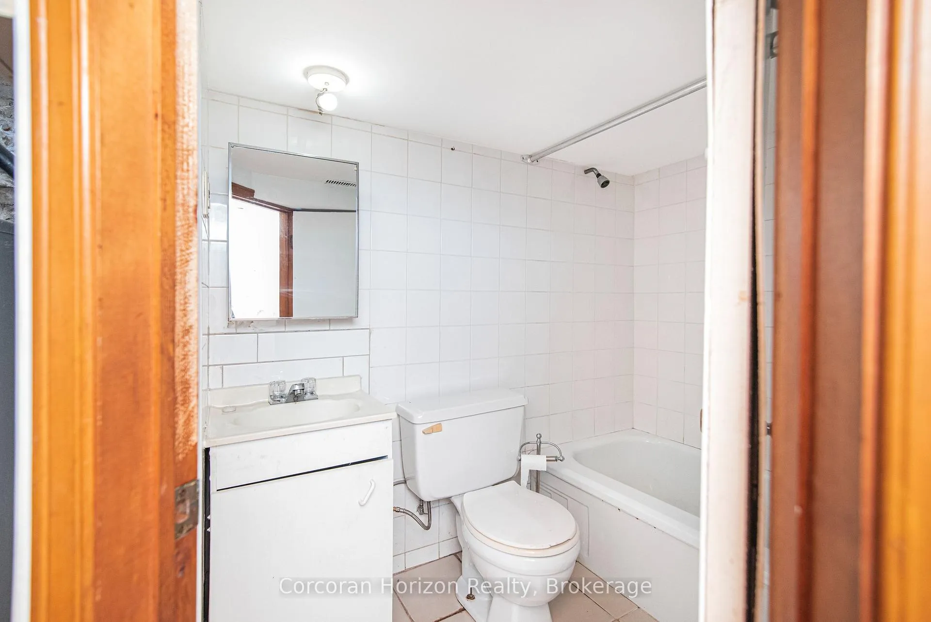 Photo 25 of 283 Emerald Street N, Hamilton, Beasley — HOMEH